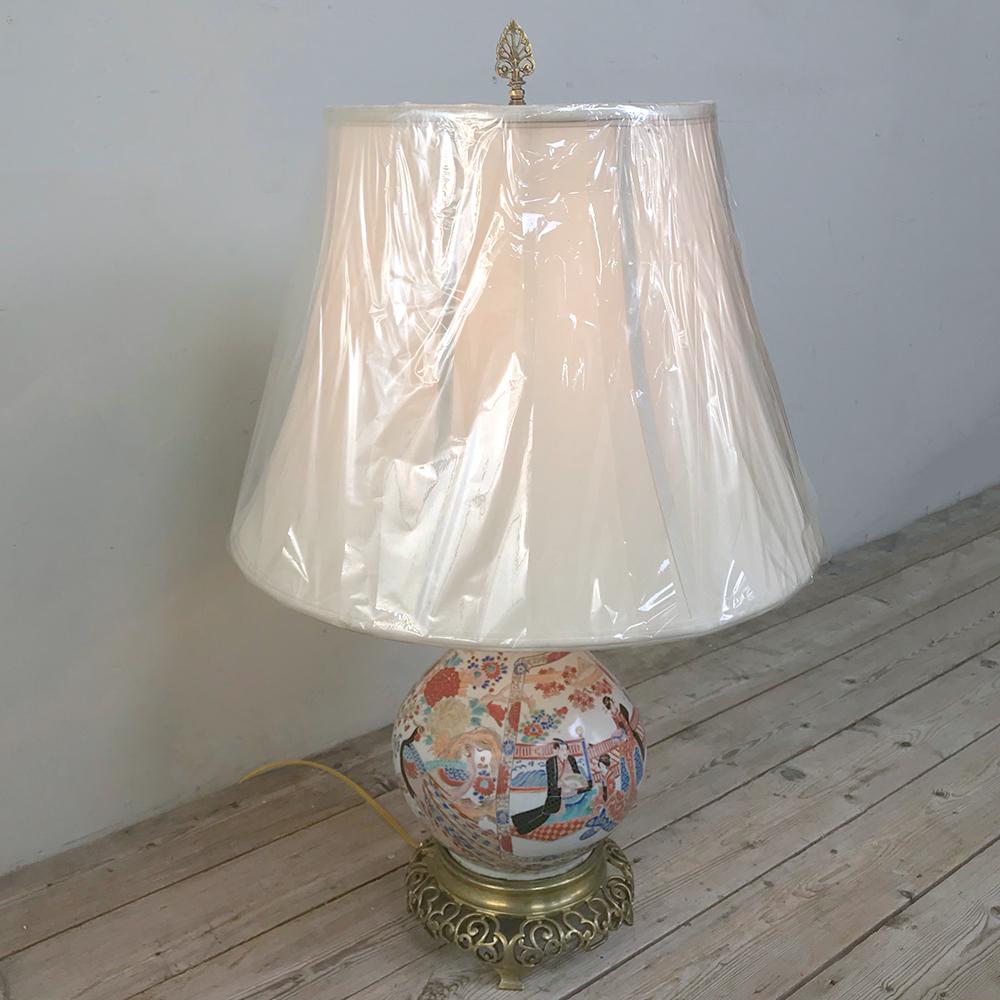 Japanese 19th Century French Satsuma Urn Table Lamp For Sale