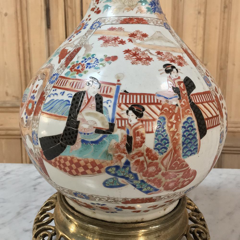Bronze Lampe à poser en forme d'urne Satsuma du 19e siècle en vente