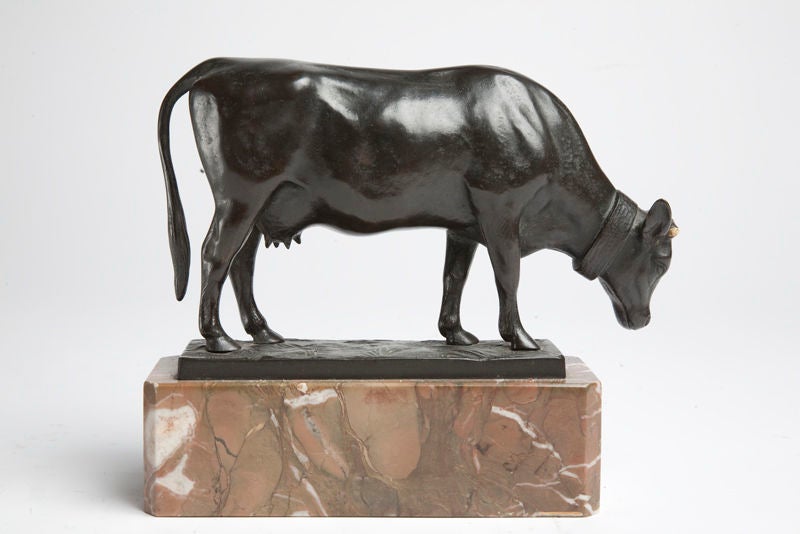 19th Century French Sculpture Signed Moseriz Depicting a Cow In Excellent Condition In Milan, IT