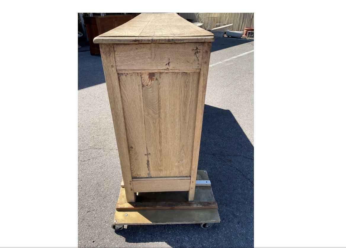 19th Century French Server In Good Condition For Sale In Nashville, TN