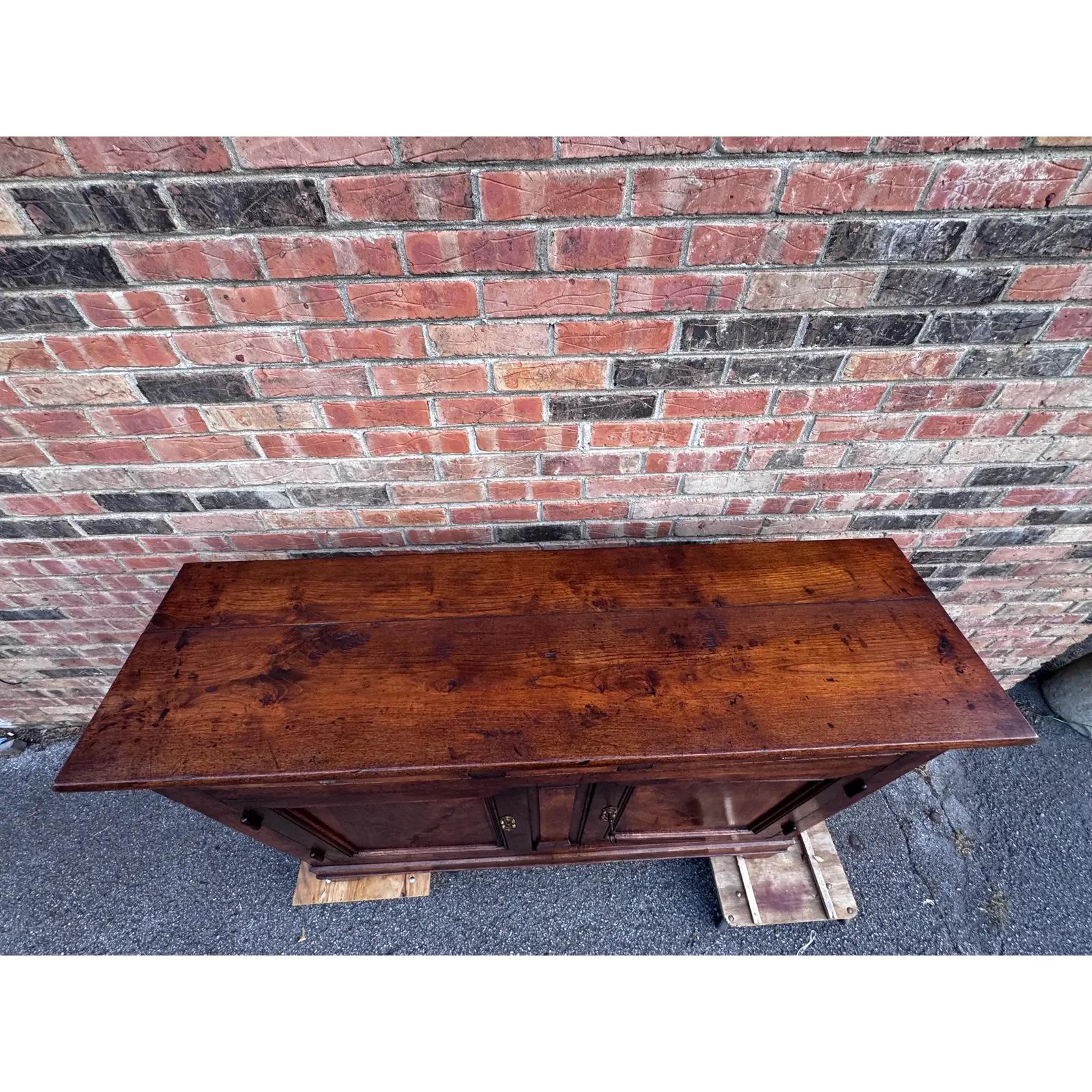 19th Century French Server In Good Condition For Sale In Nashville, TN