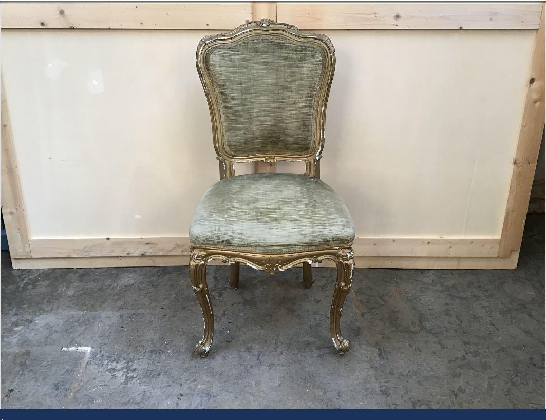 19th Century French Set of 8 Gilt Wooden Chairs with Original Fabric, 1890s In Good Condition In Florence, IT