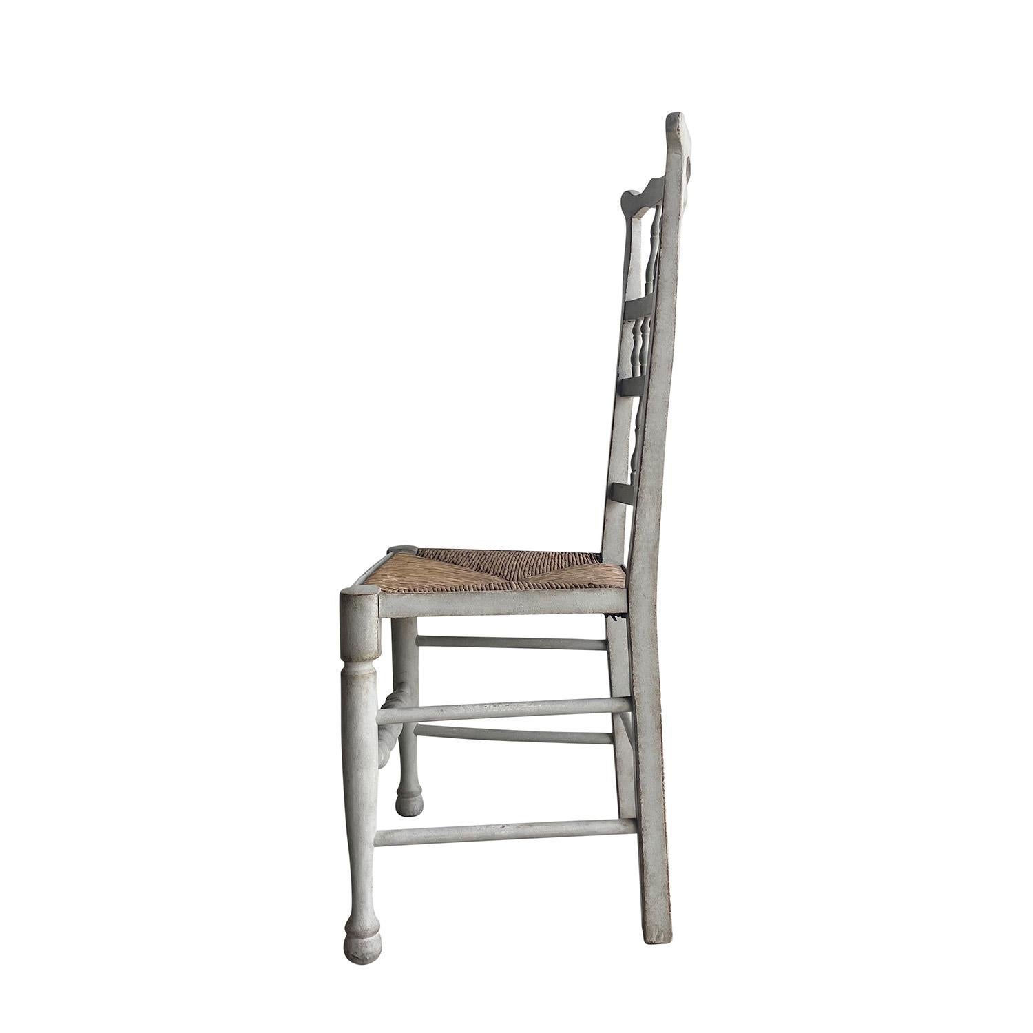 19th Century French Set of Eight Belle Époque Beech Provence Dining Room Chairs For Sale 1