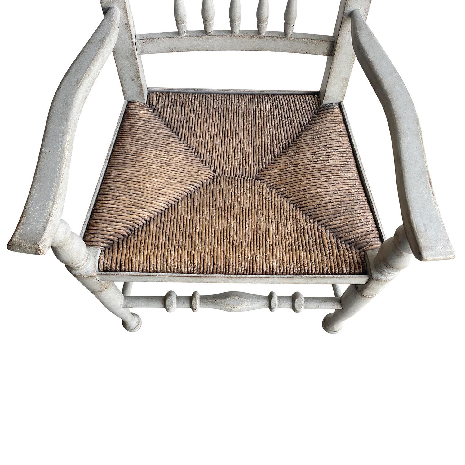 19th Century French Set of Eight Belle Époque Beech Provence Dining Room Chairs For Sale 2