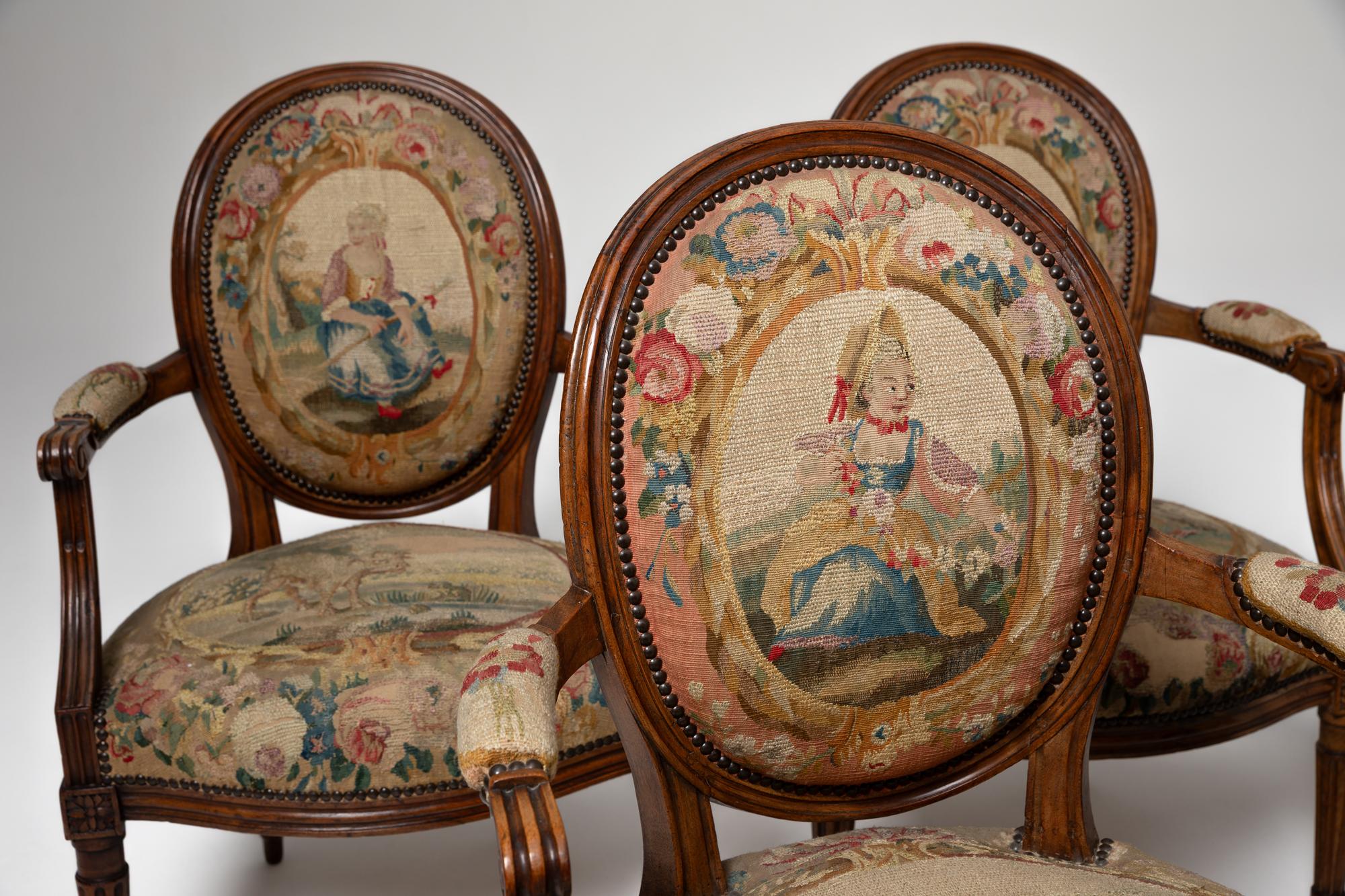 Französisches Set aus sechs Sesseln aus Nussbaumholz mit Aubusson-Polsterung aus dem 19. Jahrhundert (Handgefertigt) im Angebot