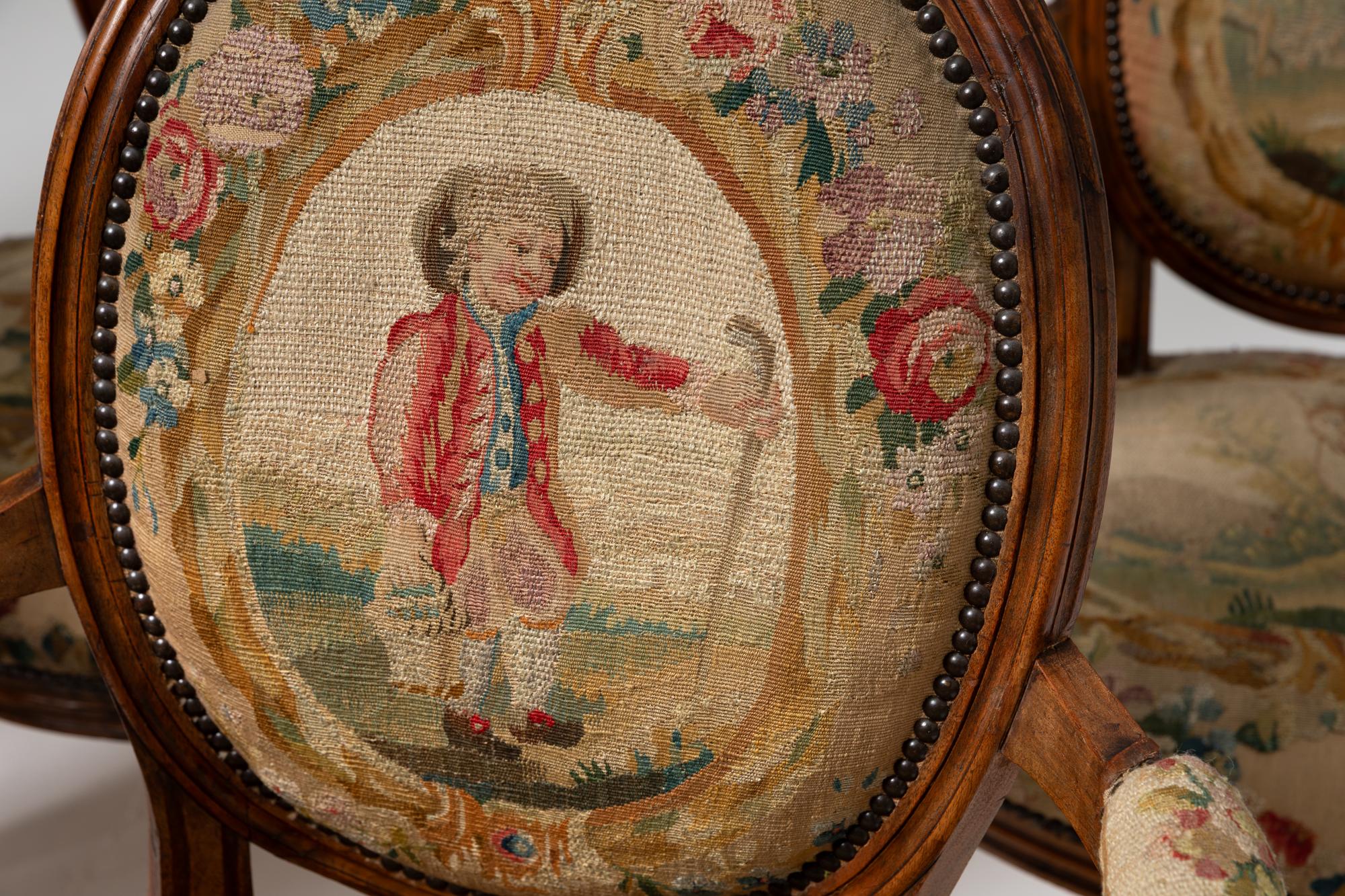 Französisches Set aus sechs Sesseln aus Nussbaumholz mit Aubusson-Polsterung aus dem 19. Jahrhundert (Walnuss) im Angebot