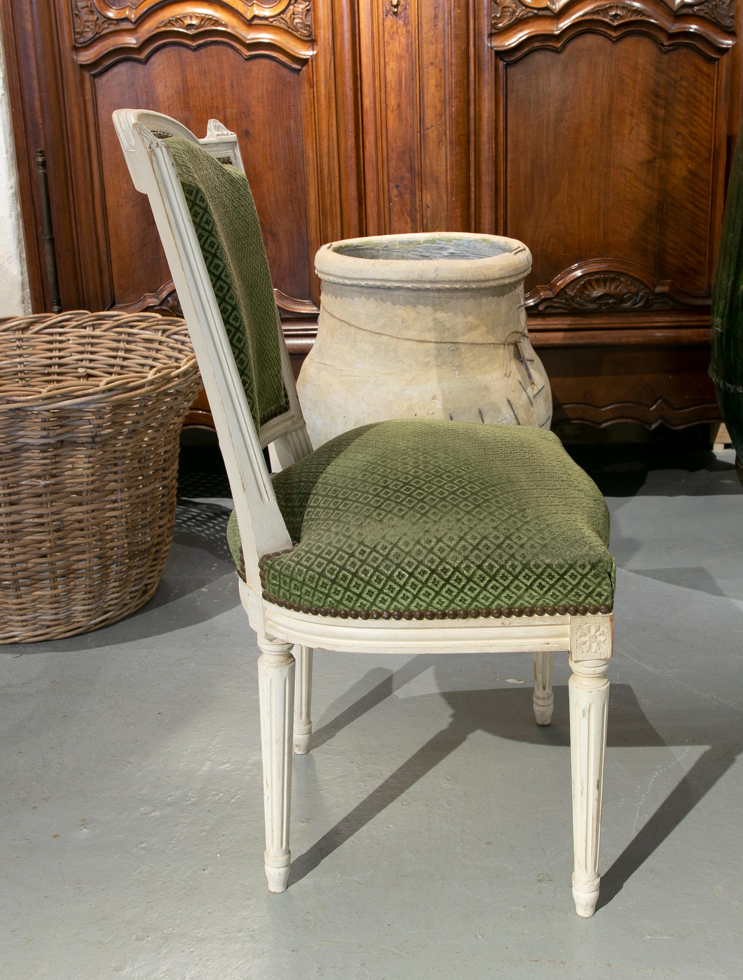 19th Century, French, Set of Six Wooden Chairs Upholstered in Green For Sale 4