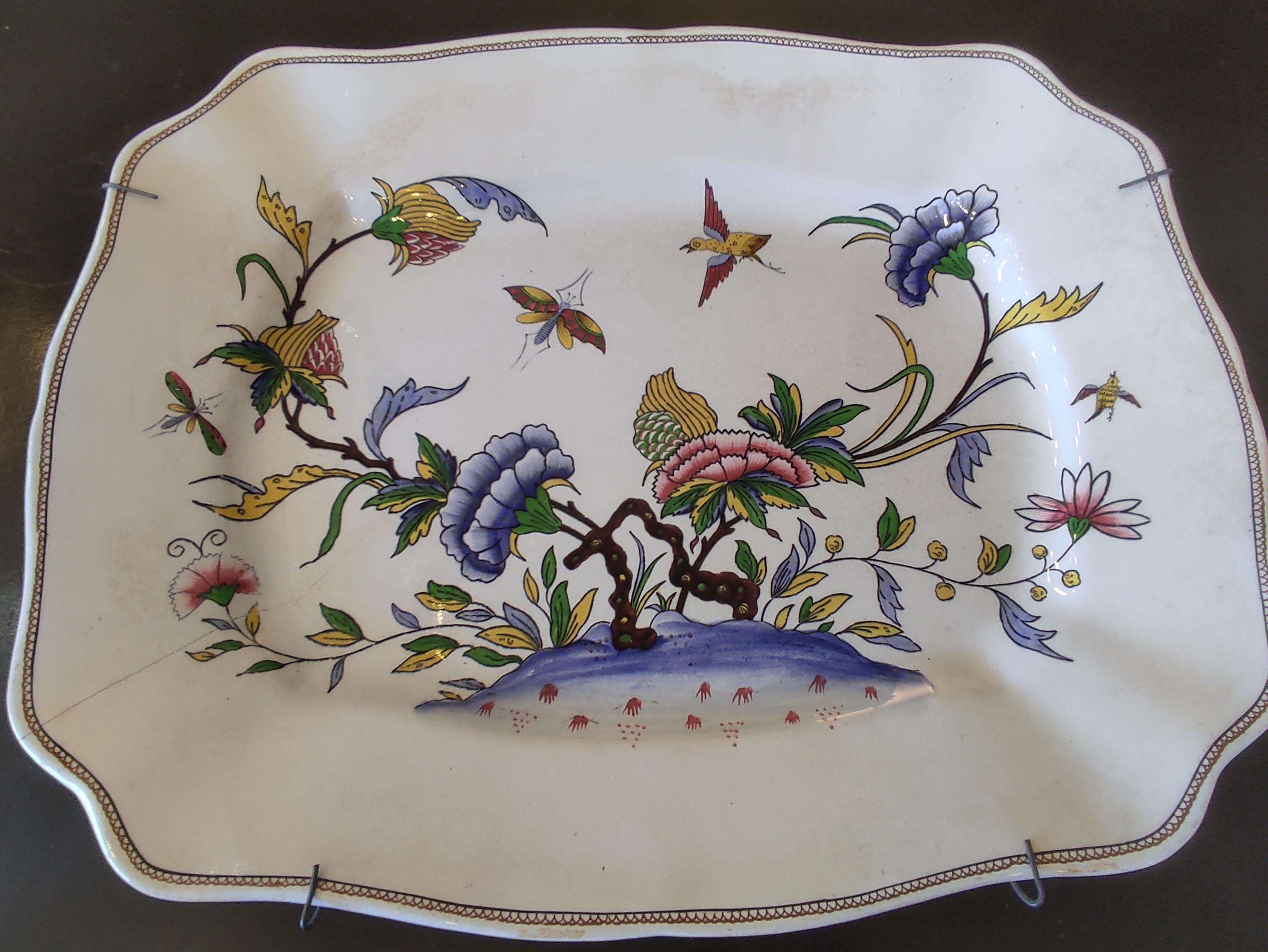 19th Century French Set of Three Sarreguemines Faience Platter For Sale 4