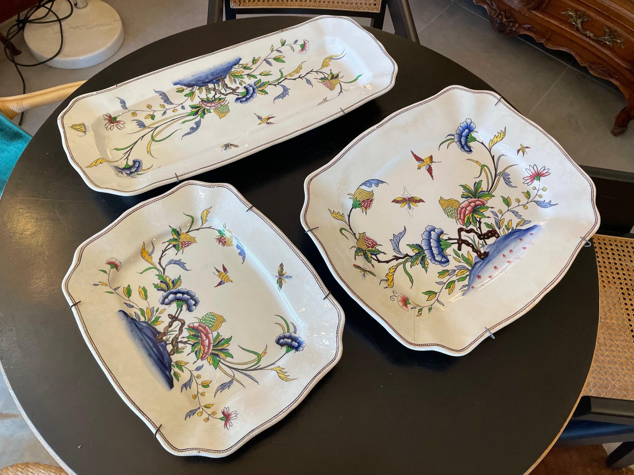 19th Century French Set of Three Sarreguemines Faience Platter For Sale 5