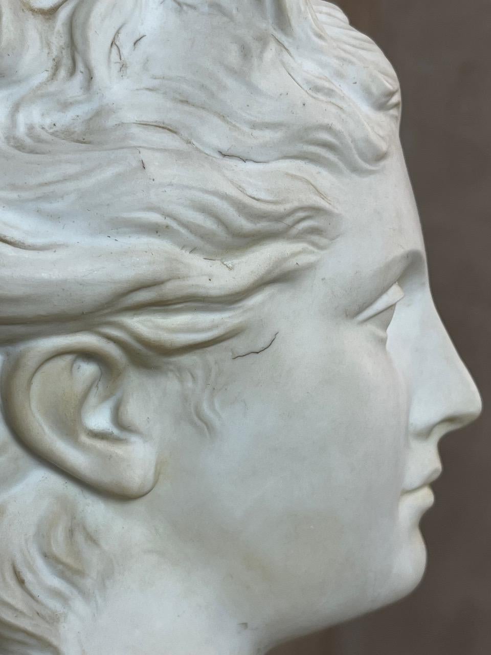 Busto de Diana la cazadora, porcelana francesa de Sevres, S. XIX, 1890 en venta 5