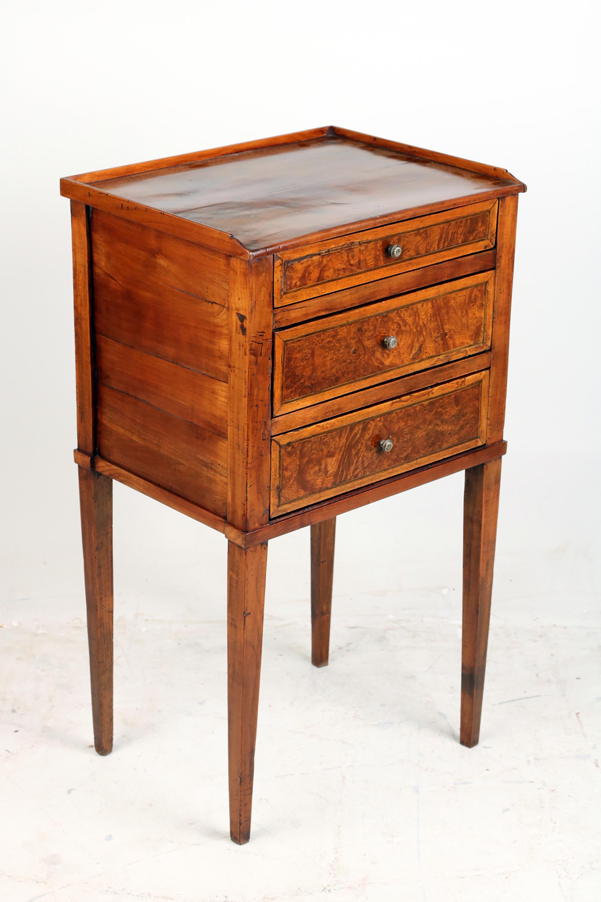 Antique Side Table,
France, Ca.1870

Beautiful french small piece of furniture made of solid cherrywood. The fronts of drawers decorated with inlays and burl birch. The furniture had been restored by a profesional furniture restorer. The original