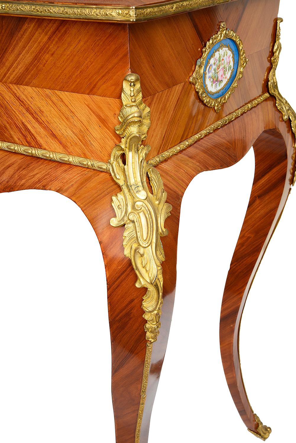 Table d'appoint ou jardinière française du XIXe siècle Bon état - En vente à Brighton, Sussex