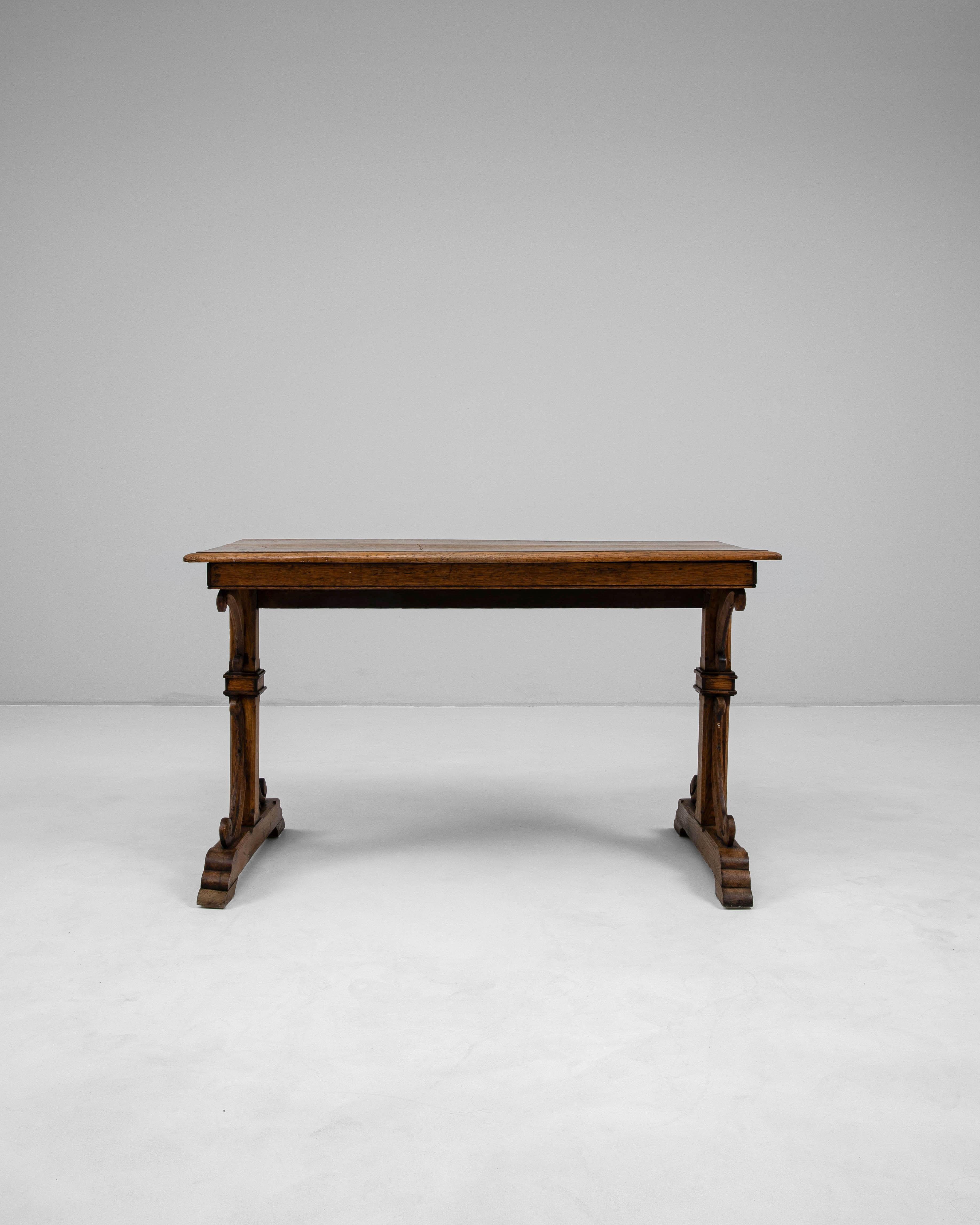 XIX secolo 19th Century French Side Table With Original Patina in vendita