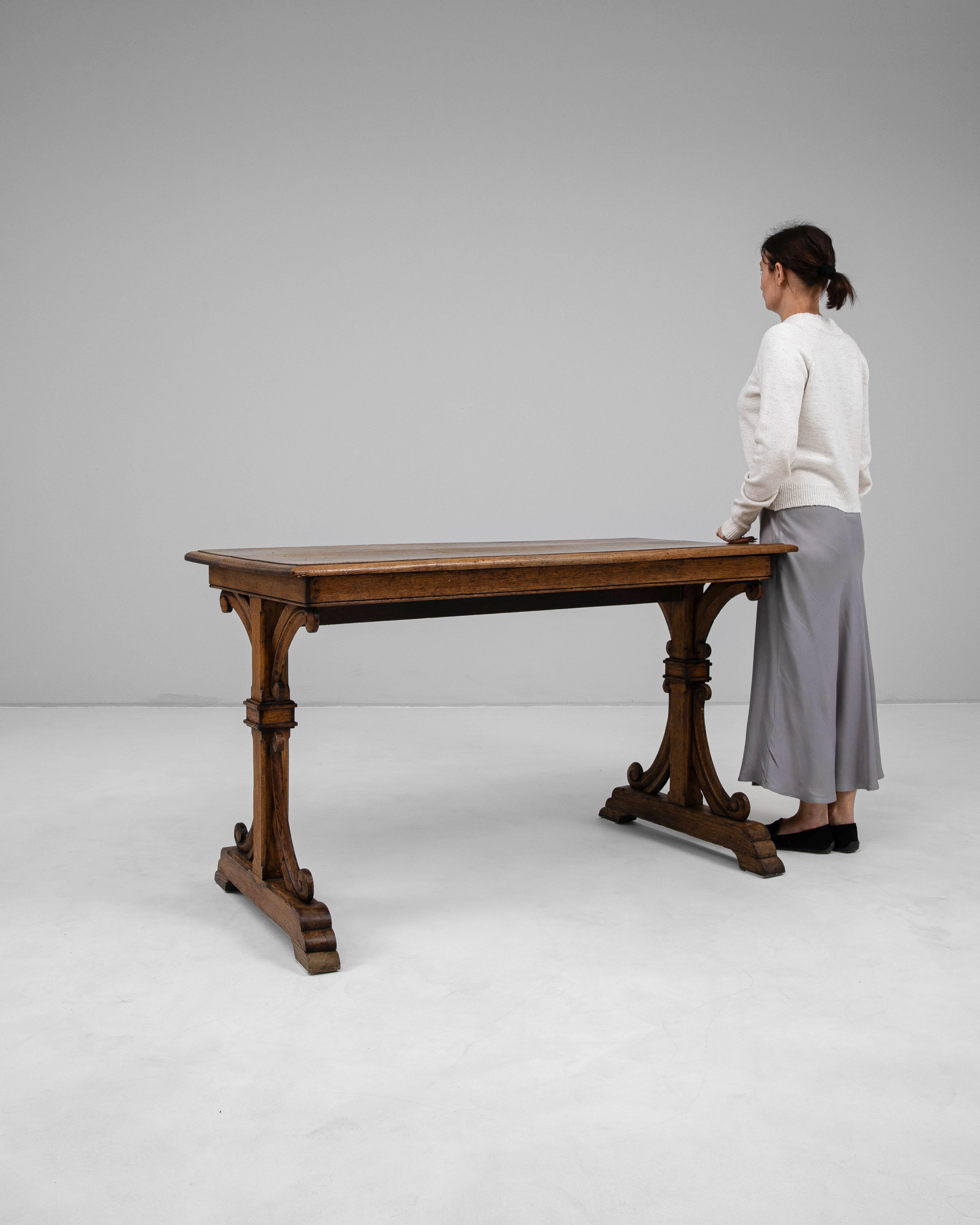 19th Century French Side Table With Original Patina in vendita 2