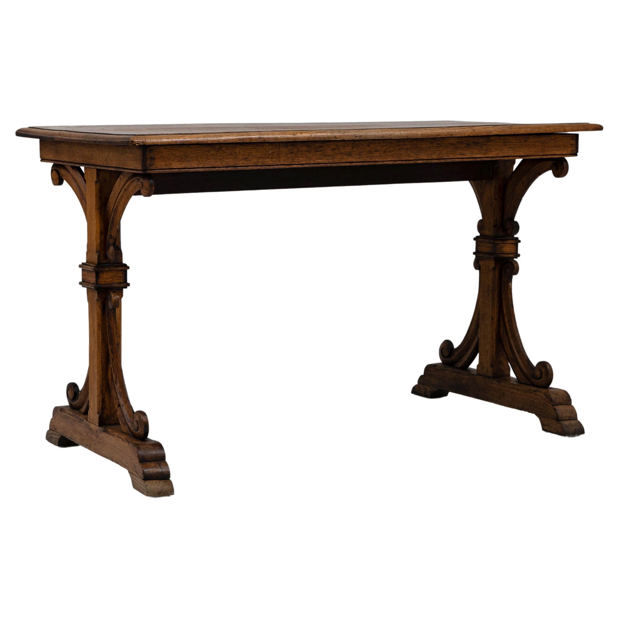 19th Century French Side Table With Original Patina in vendita