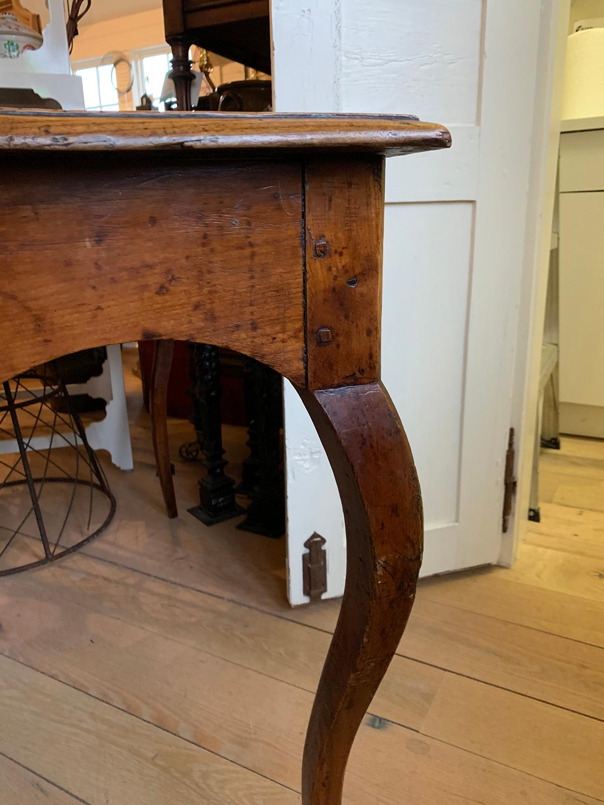 19th Century French Side Table with Scalloped Apron, Cabriole Legs 3