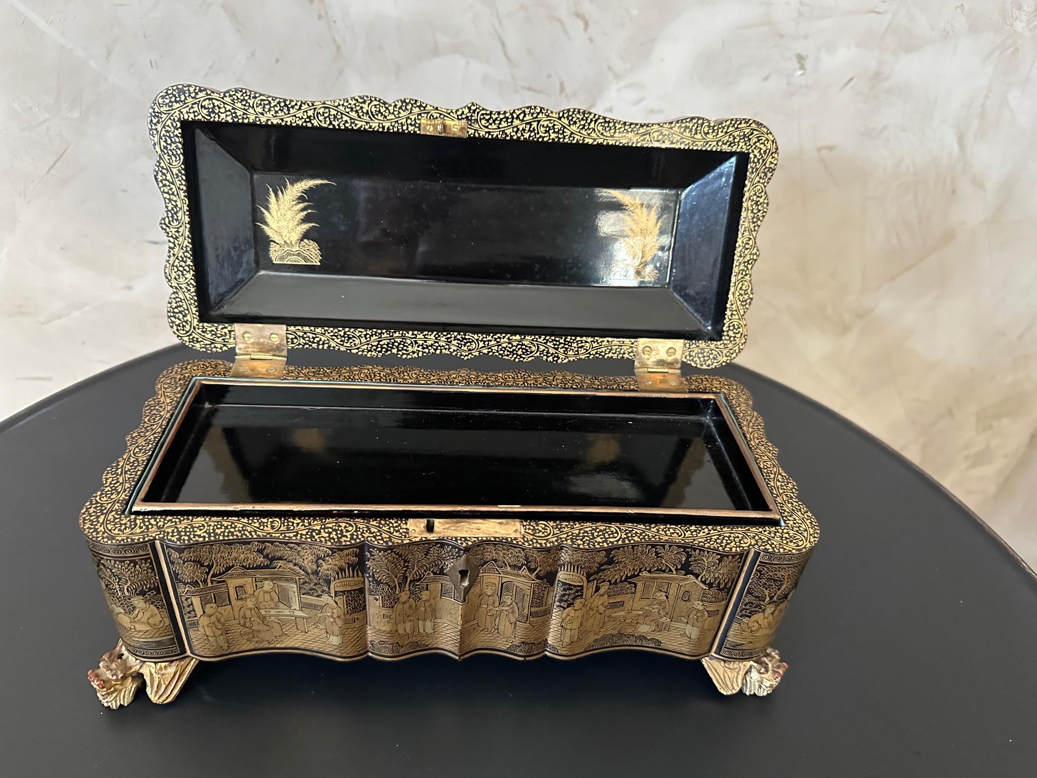 19th century French Silver and Mother-of-pearl Cheese Knives Box, 1850s For Sale 5