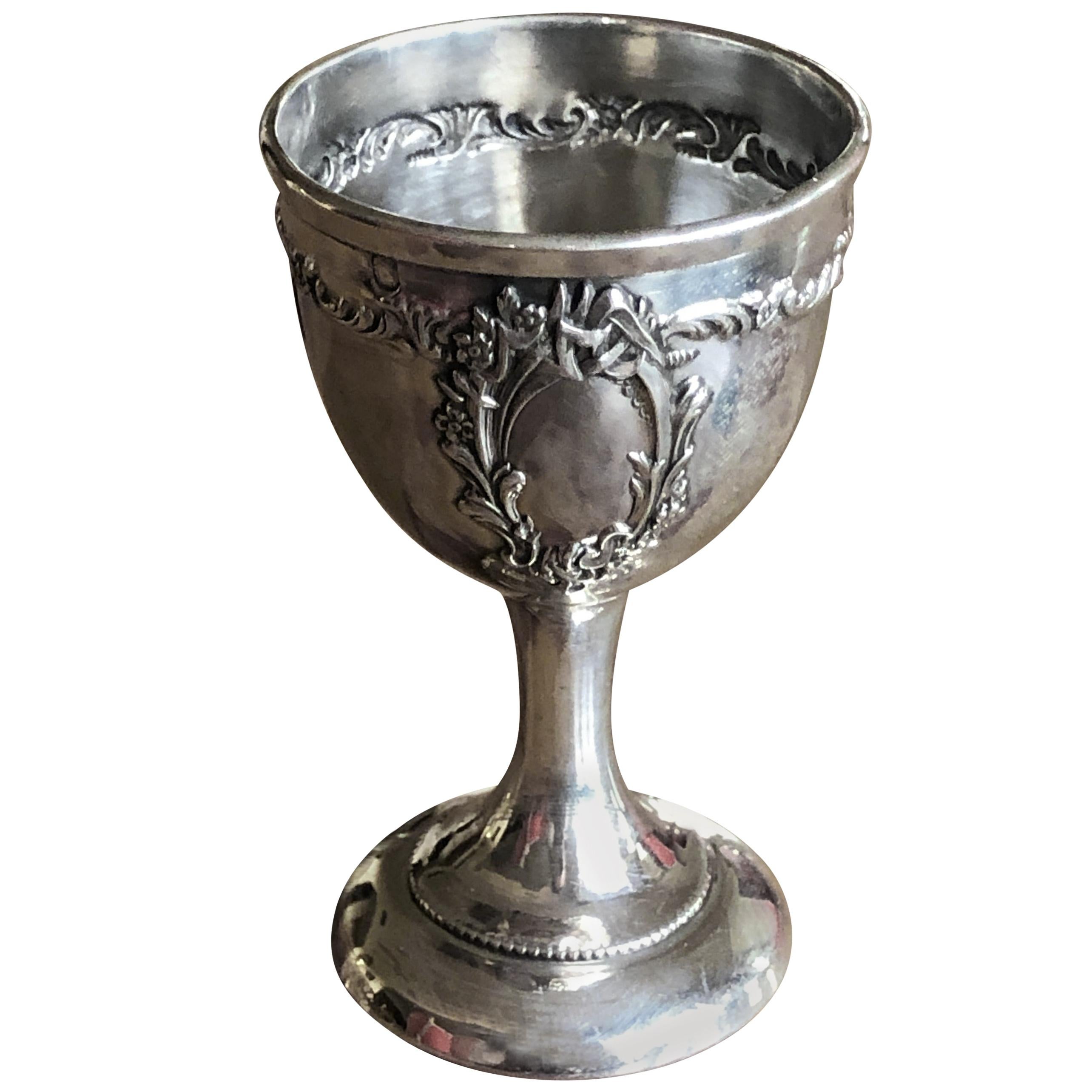 19th Century French Silver Egg Cup with Floral Decoration For Sale