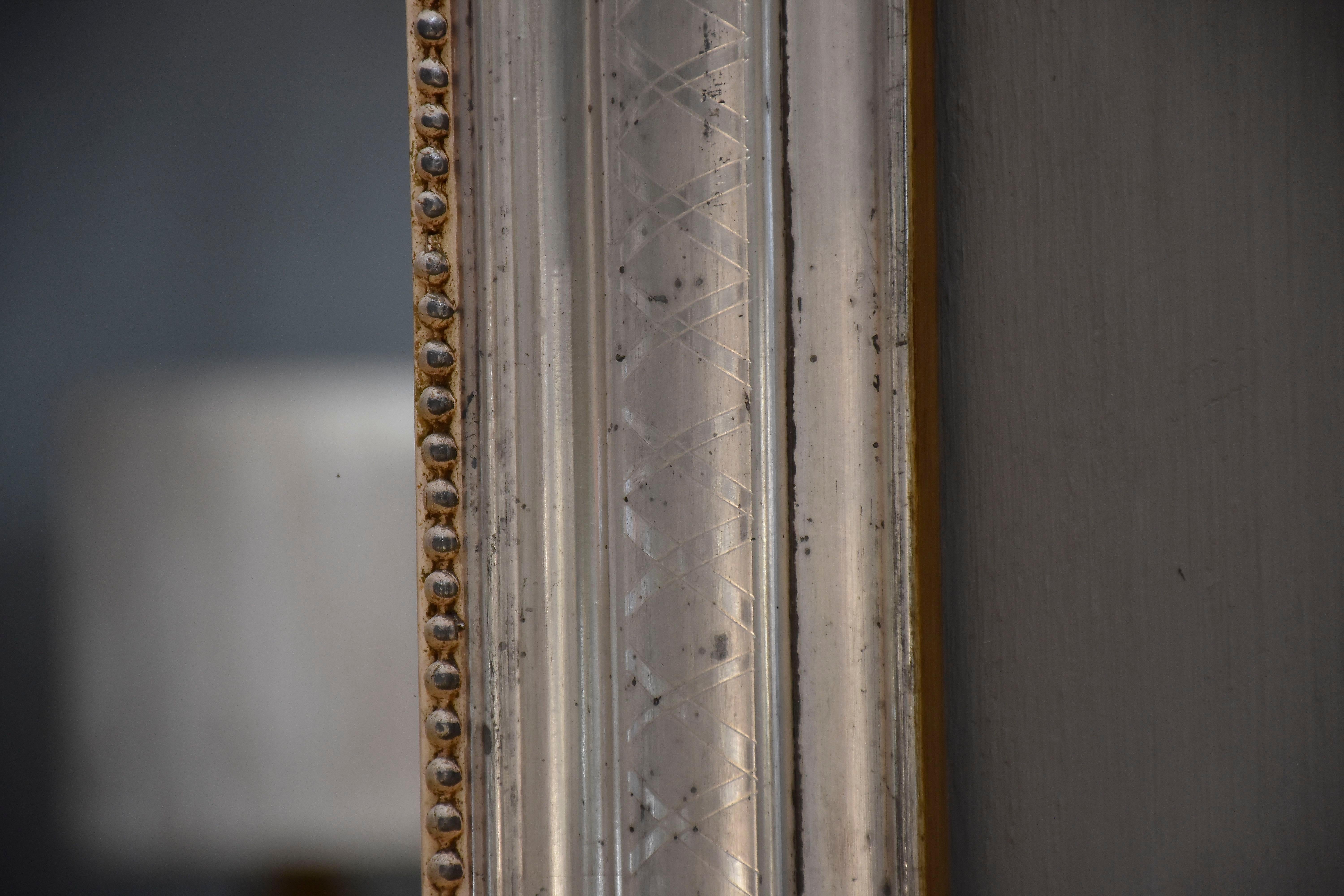 Specchio a foglia d'argento francese del XIX secolo Louis Philippe In condizioni buone in vendita a SON EN BREUGEL, NL