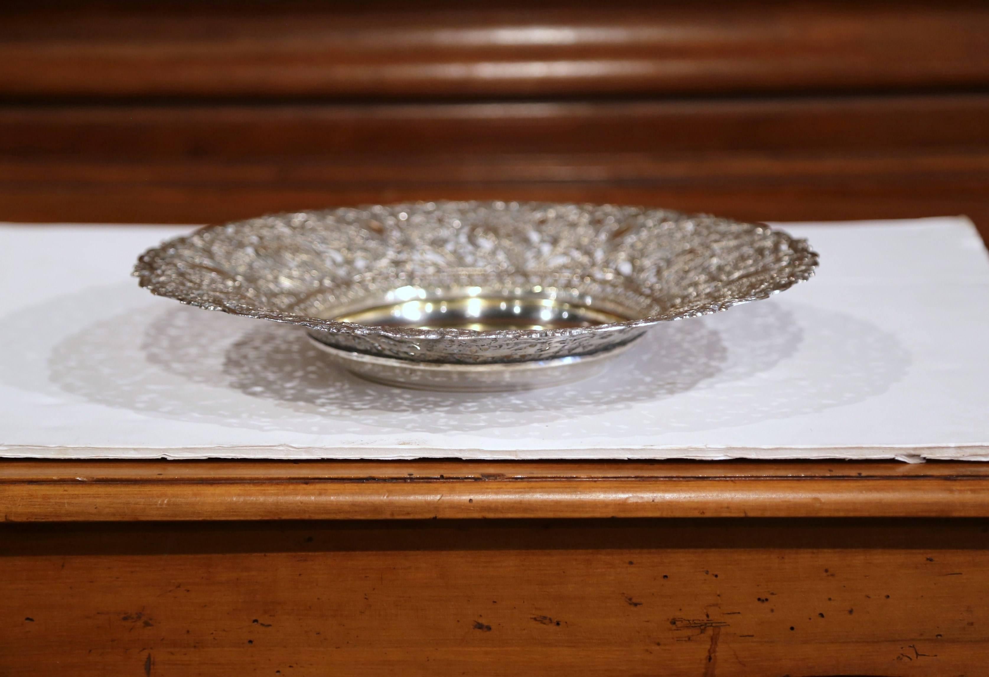 Hand-Crafted 19th Century French Silver Plated Brass Repousse Bread Basket or Vide-Poche For Sale