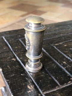 Cachet français du 19ème siècle en métal argenté gravé en bas