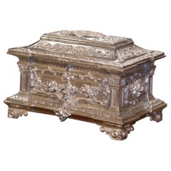 Scatola per gioielli francese del XIX secolo, placcata in argento e bronzo, con motivi a repousse