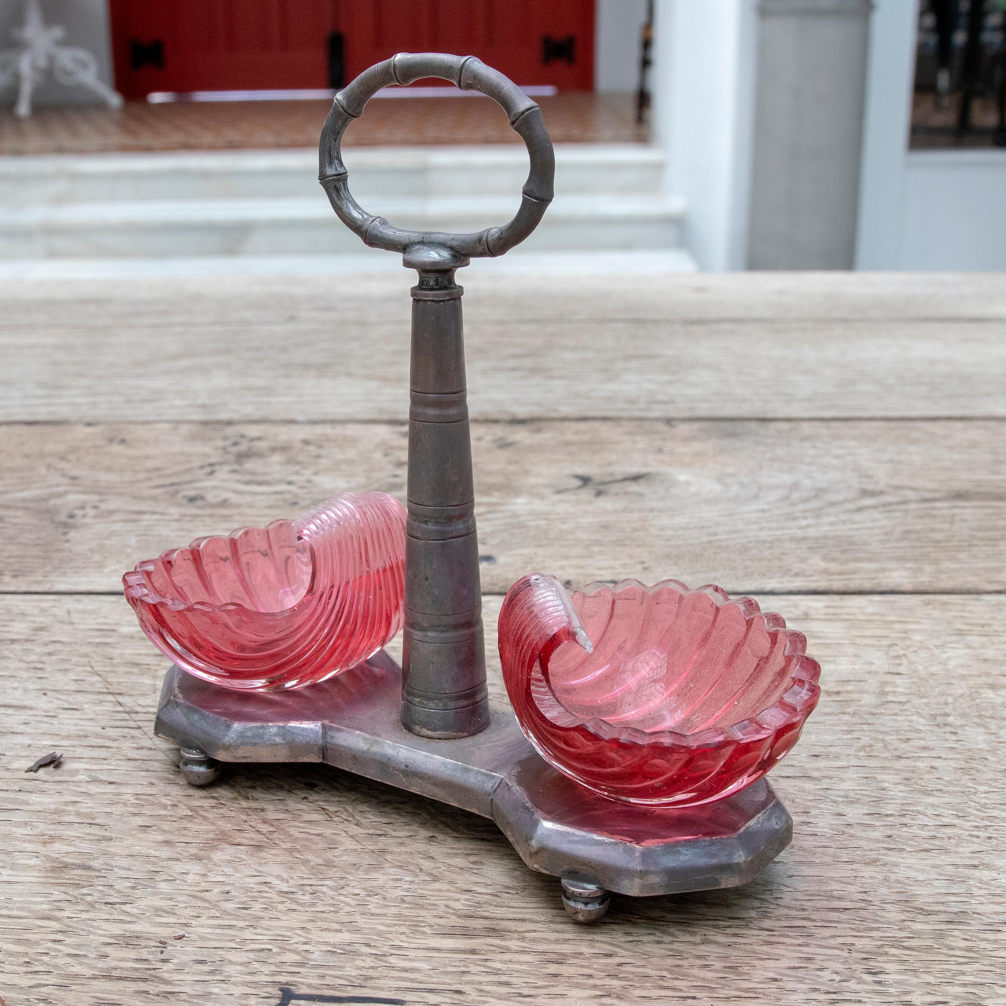 19th Century French Silver Saltcellar with Glass Shells For Sale 4