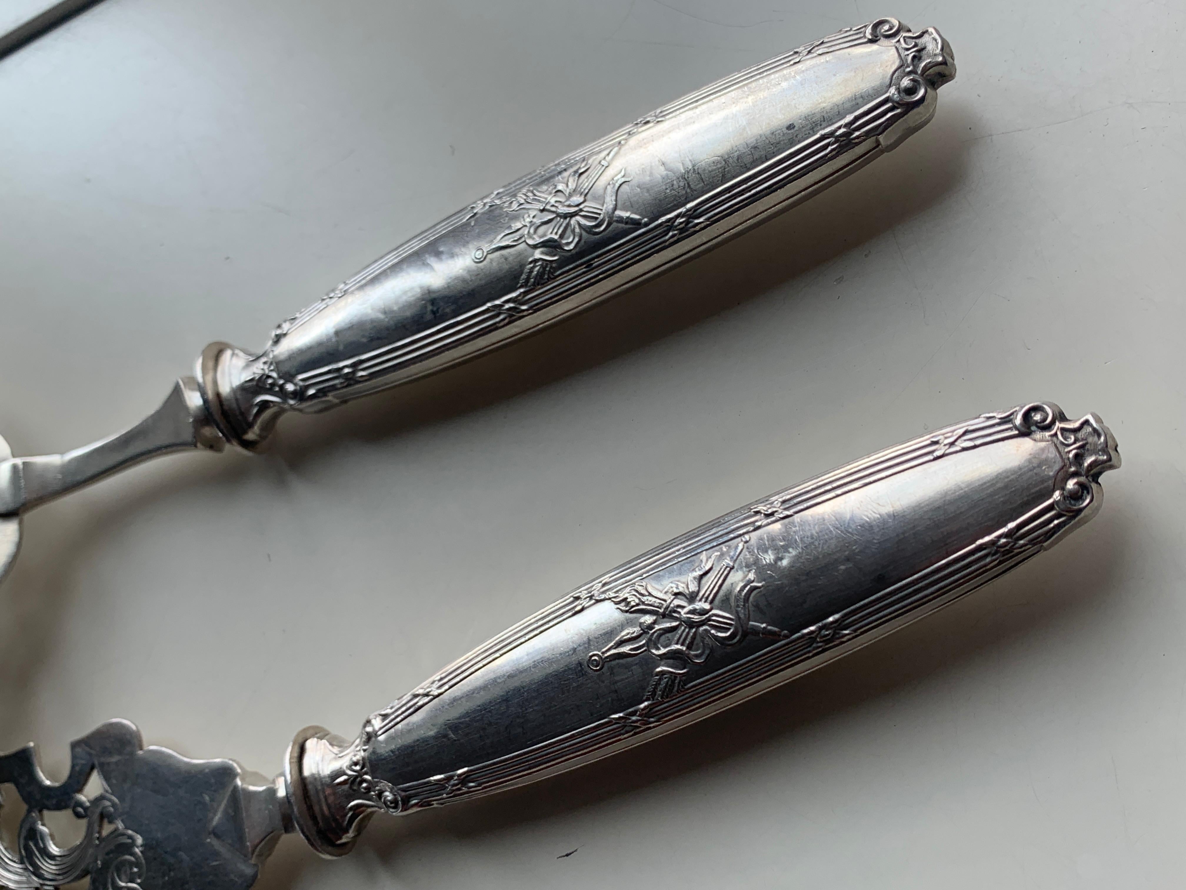 19th Century French Silver Serving Set Decorated with Fish and Ribbons For Sale 2