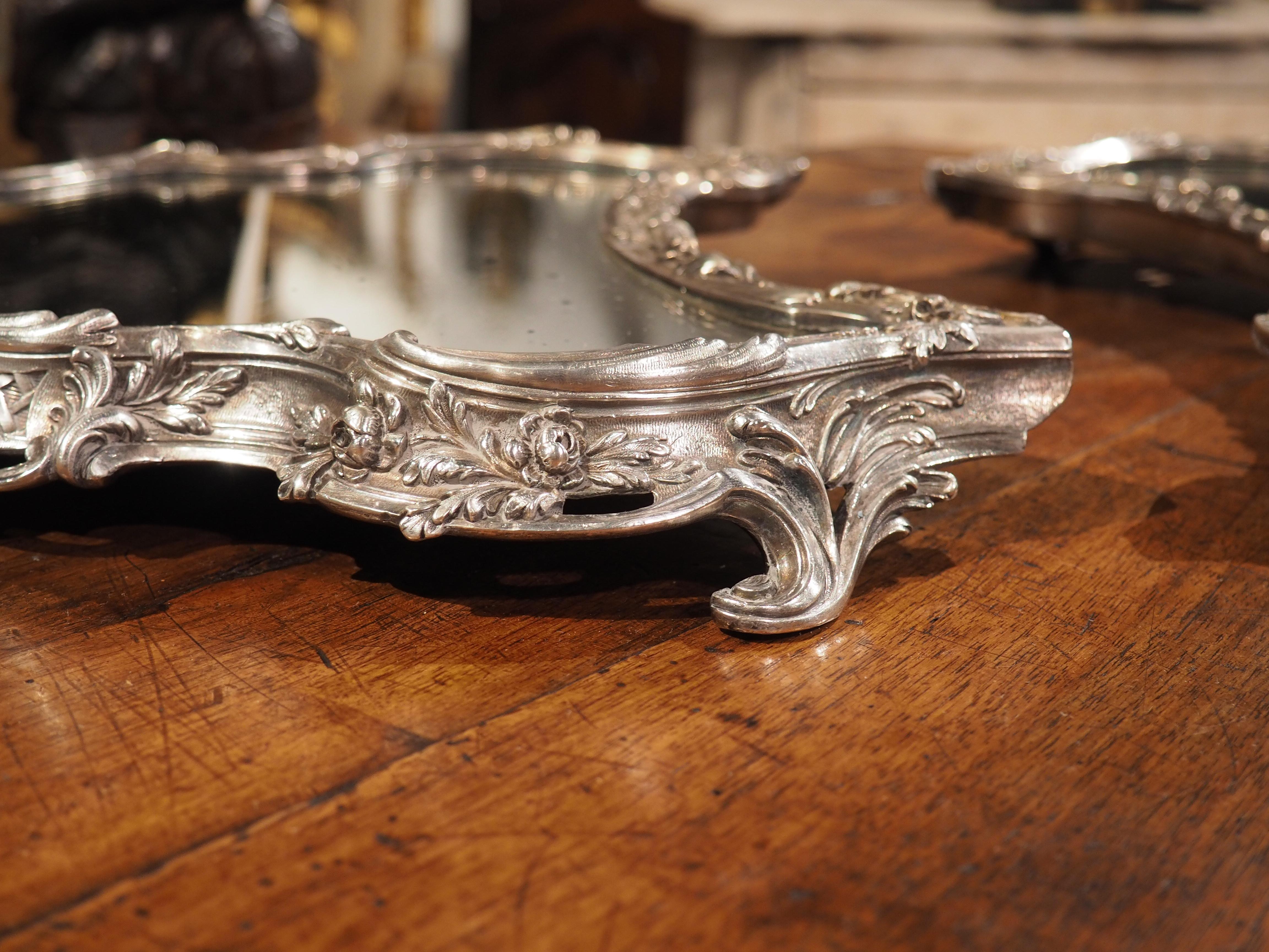 Argenté Surtout de table à deux pièces en bronze argenté du XIXe siècle en vente