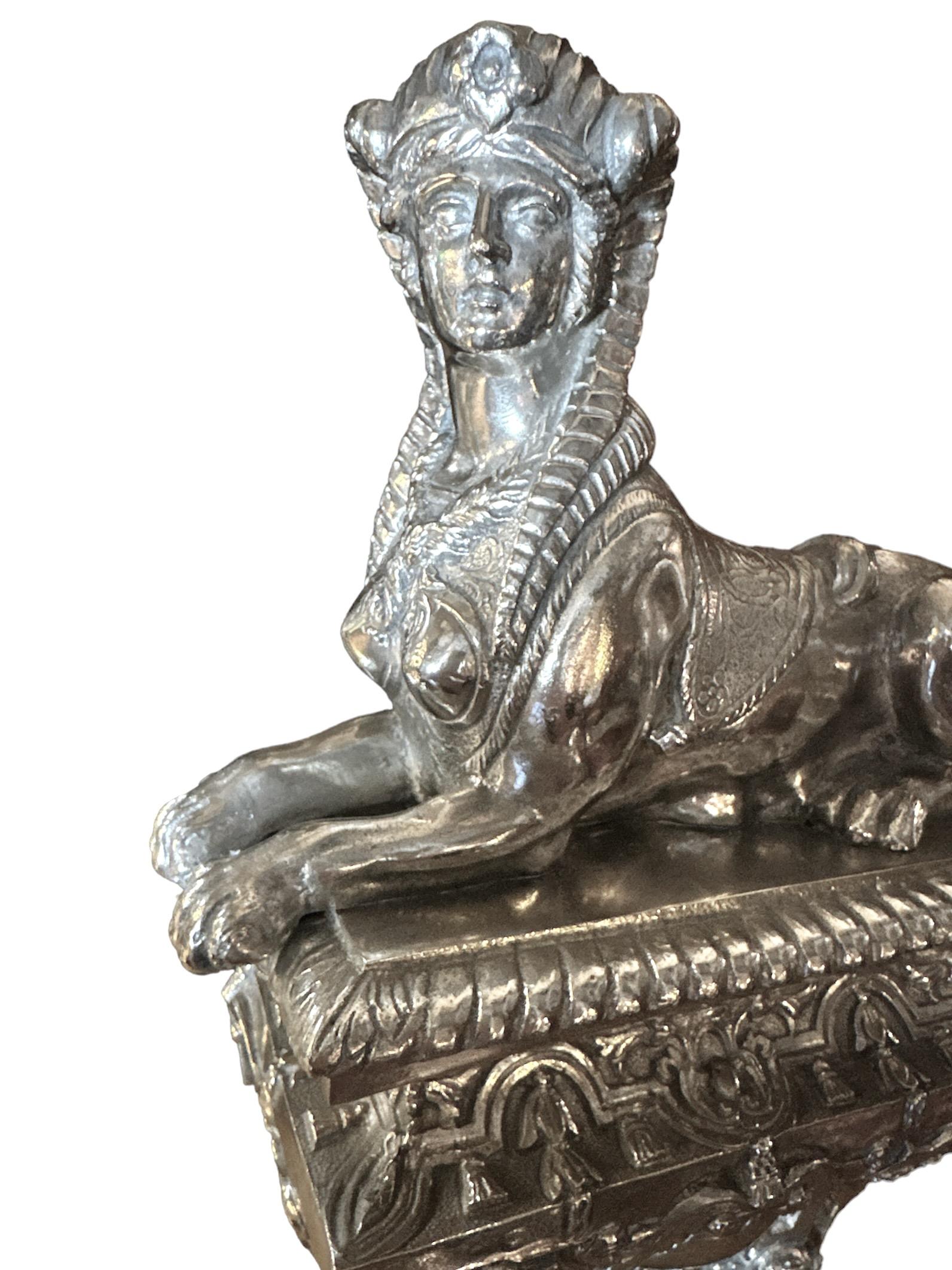 Channets en bronze argenté français du 19e siècle Bon état - En vente à Los Angeles, CA