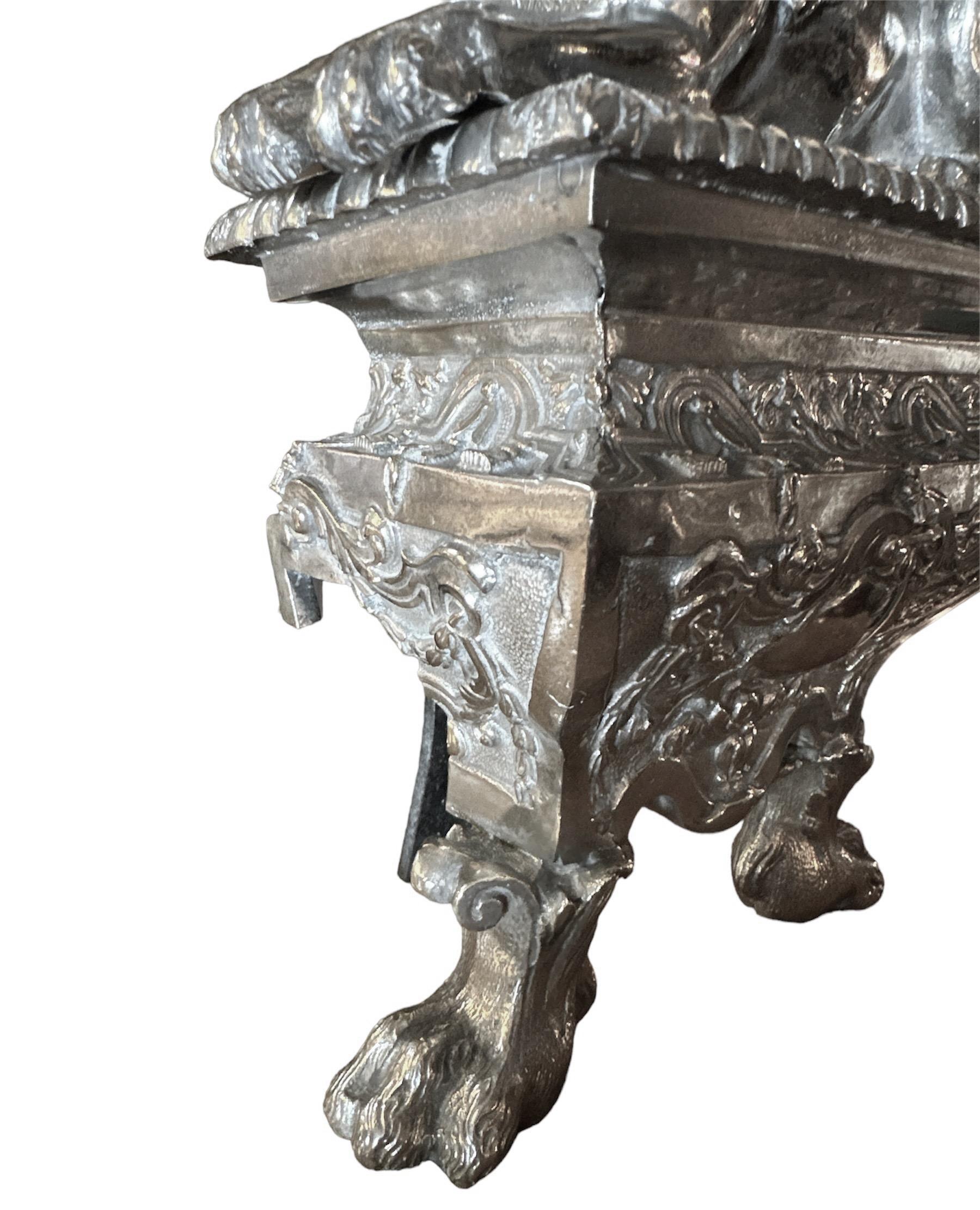 XIXe siècle Channets en bronze argenté français du 19e siècle en vente
