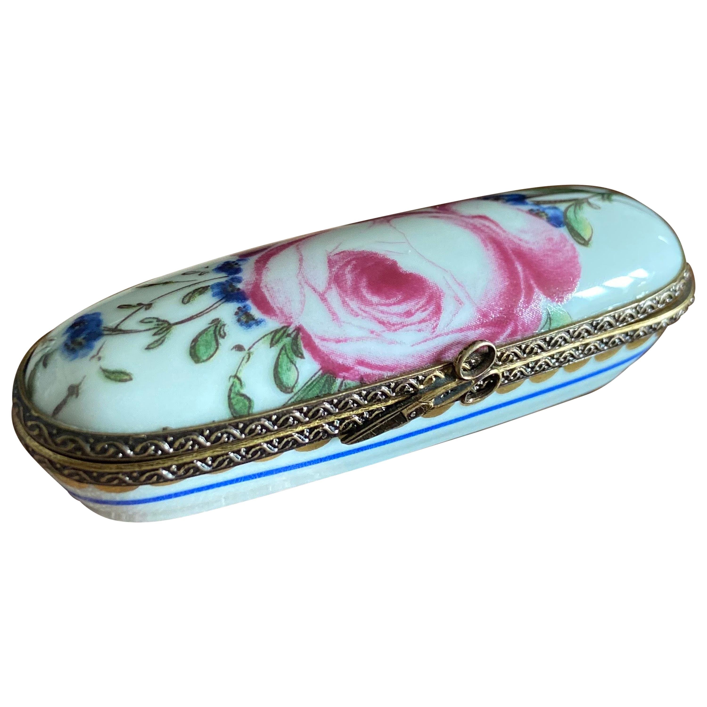 19th Century French Small Porcelain Hand Painted Box by Limoge For Sale