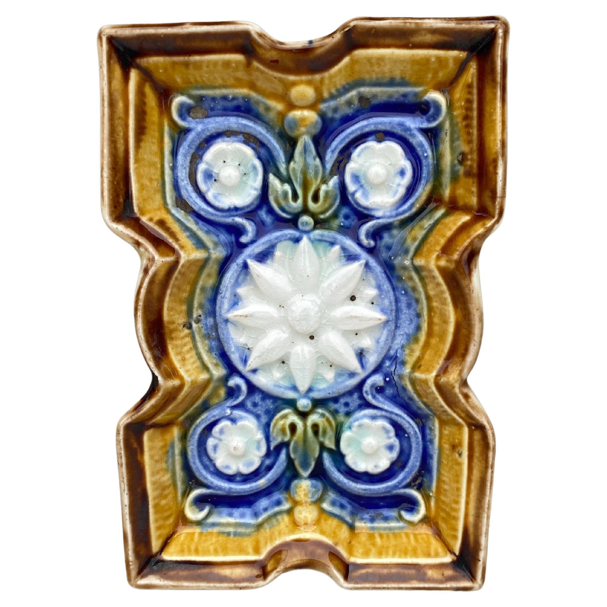 19th Century French Small Rectangular Majolica Catchall