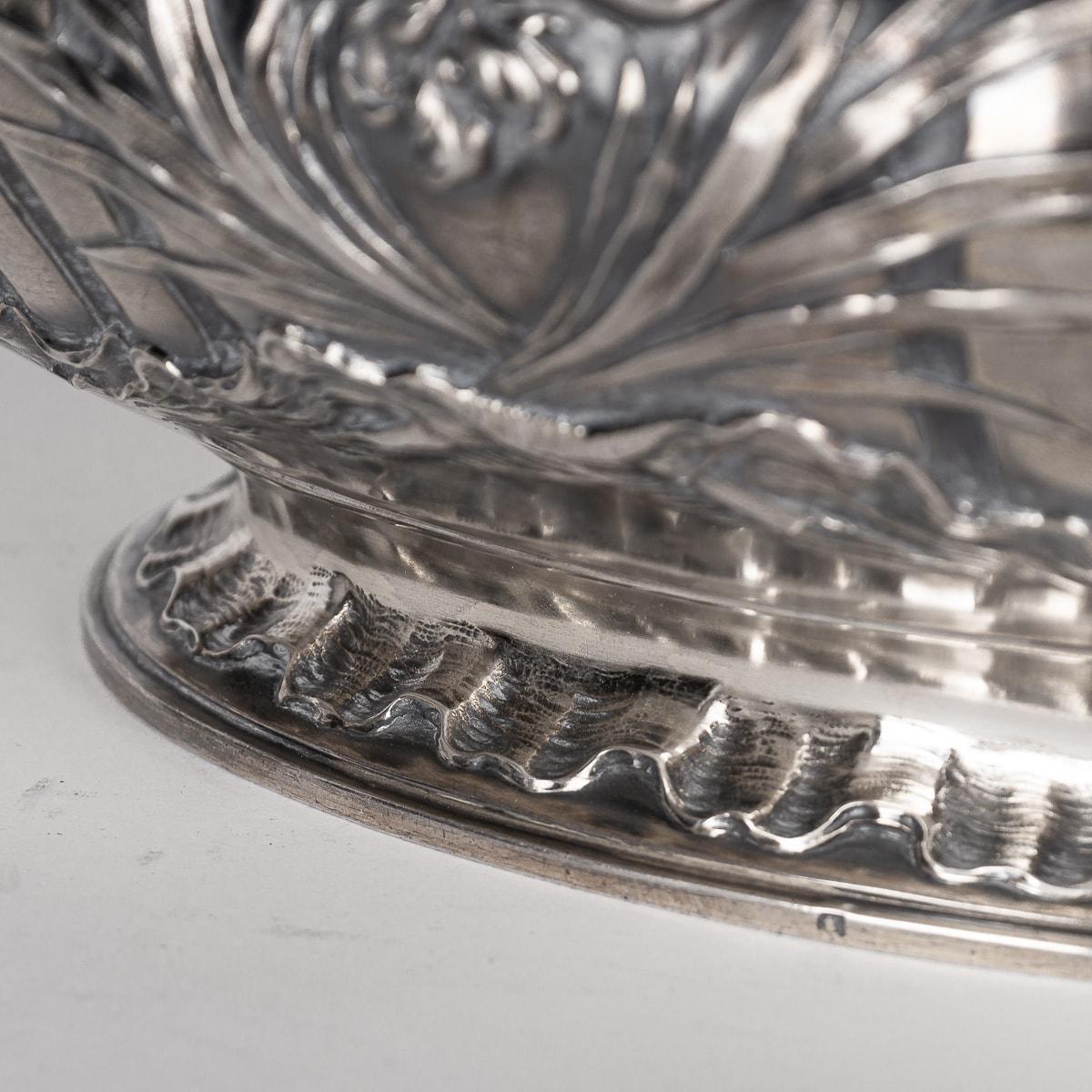 19th Century French Solid Silver Soup Tureen, Alphonse Debain, Paris c.1890 For Sale 14