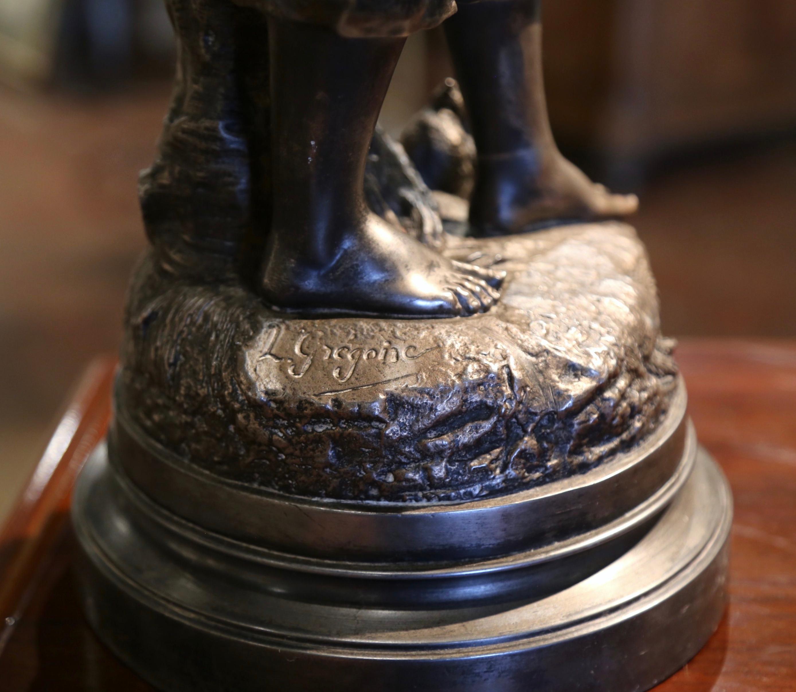 Zinco commerciale Statua femminile in spelta francese del XIX secolo con nido d'uccello 