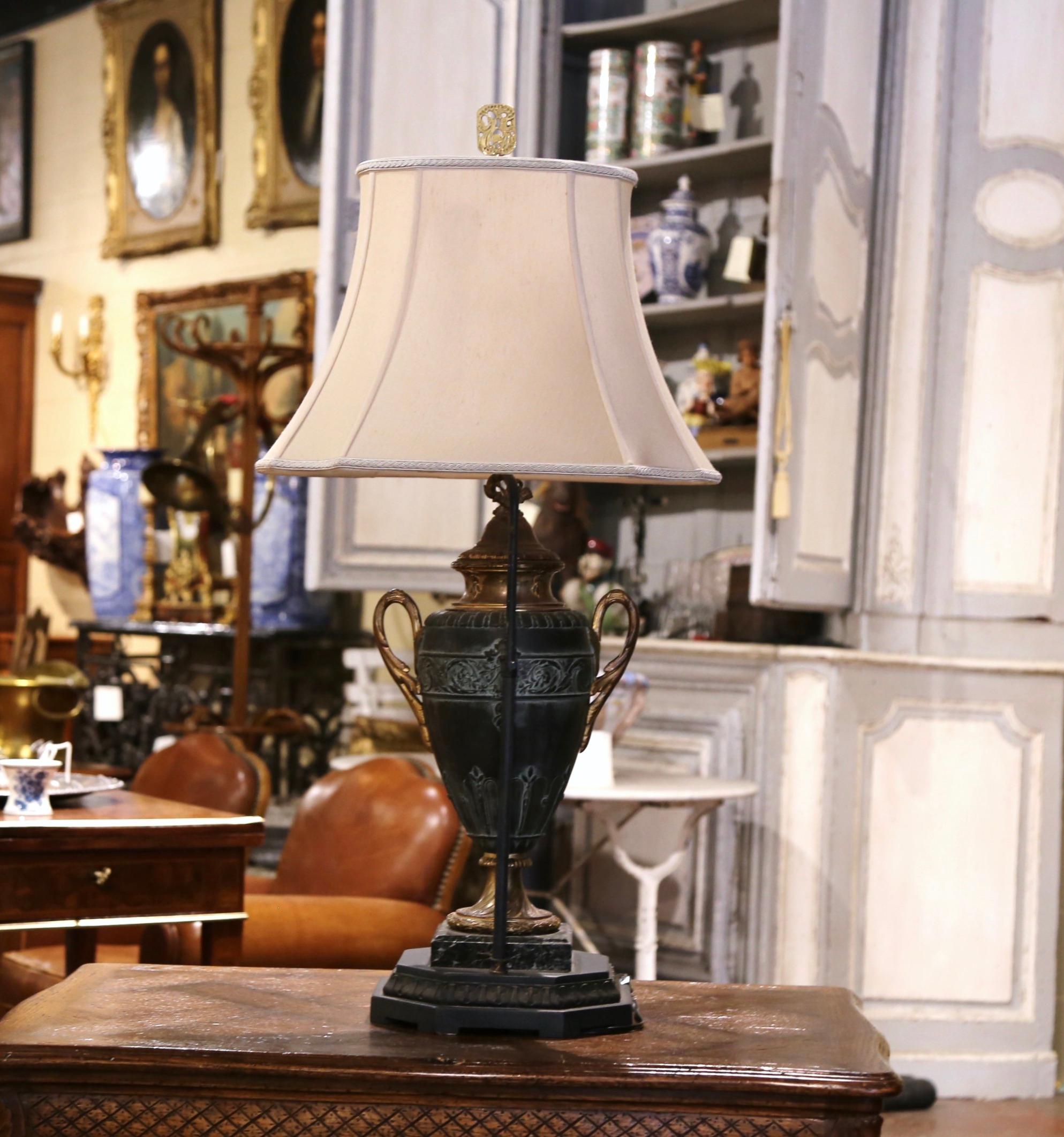 19th Century French Spelter Urn-Form on Marble Base Table Lamp For Sale 3