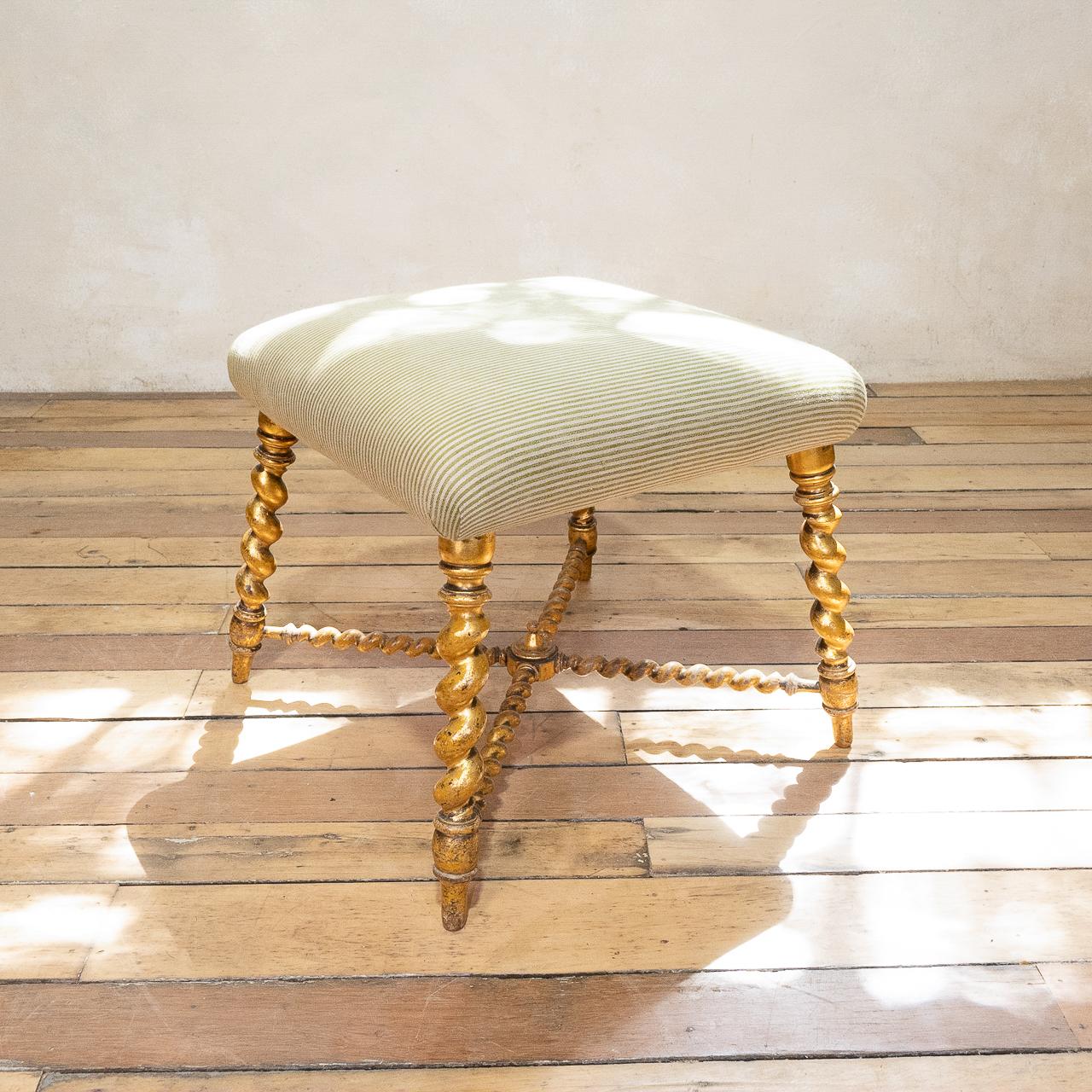 19th Century French Napoleon III Square Giltwood Barley Twist Footstool Ottoman For Sale 3