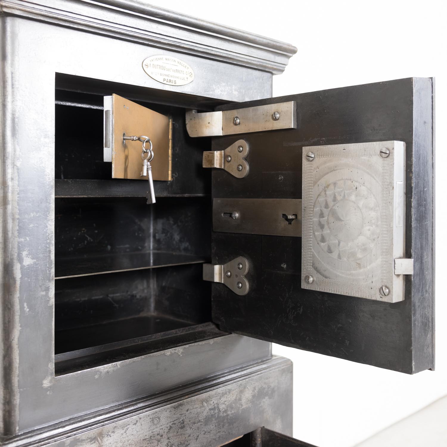 19th Century French Steel, Iron and Wood Safe with All Keys and Working Combinat 7