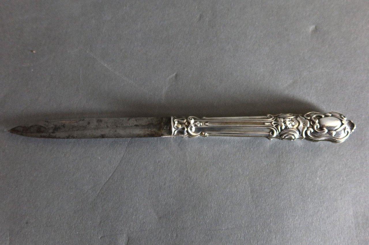 19th Century French Sterling Silver Folding For Sale 3