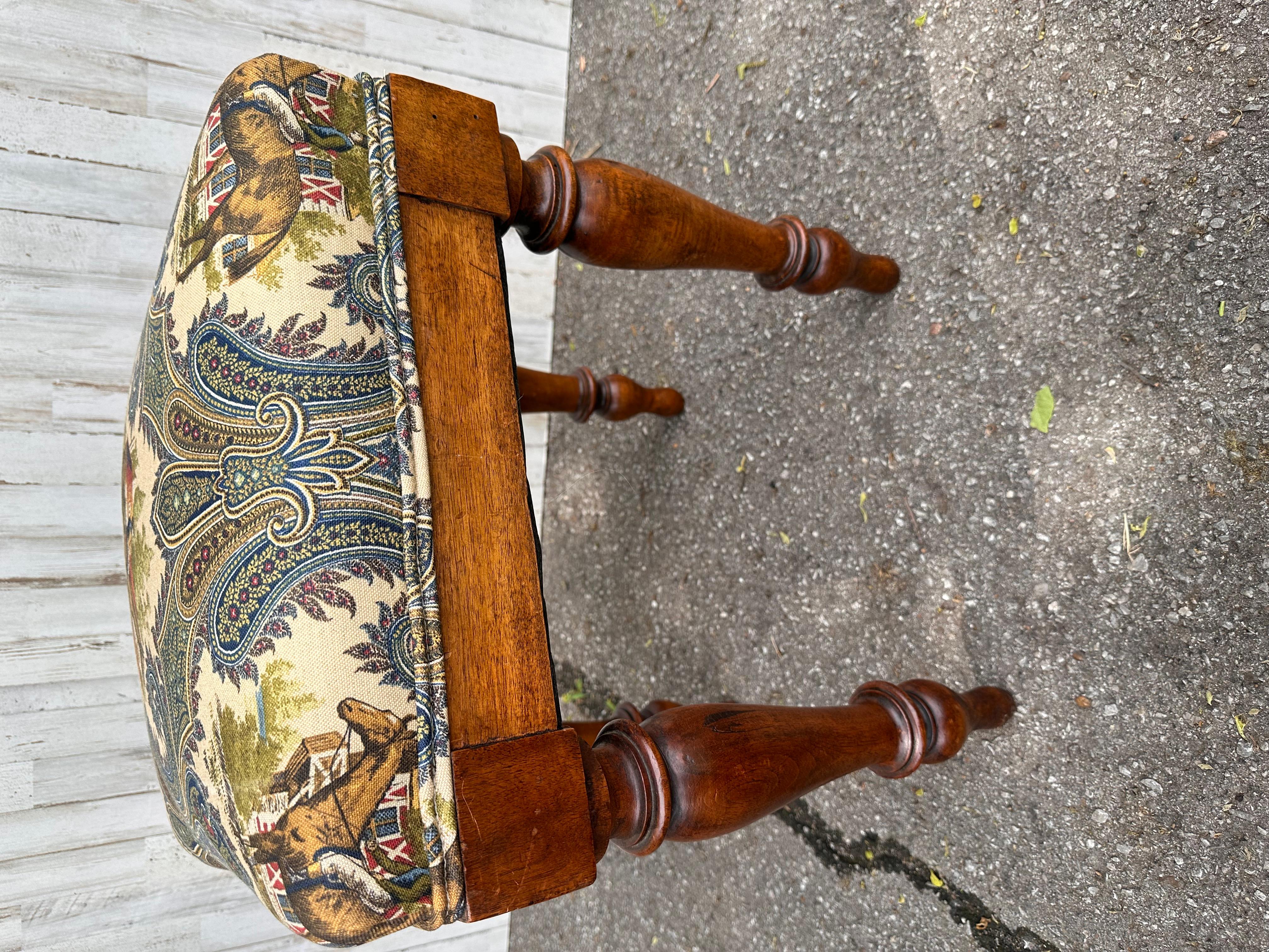 19th Century French Stole With Equestrian Fabric For Sale 2