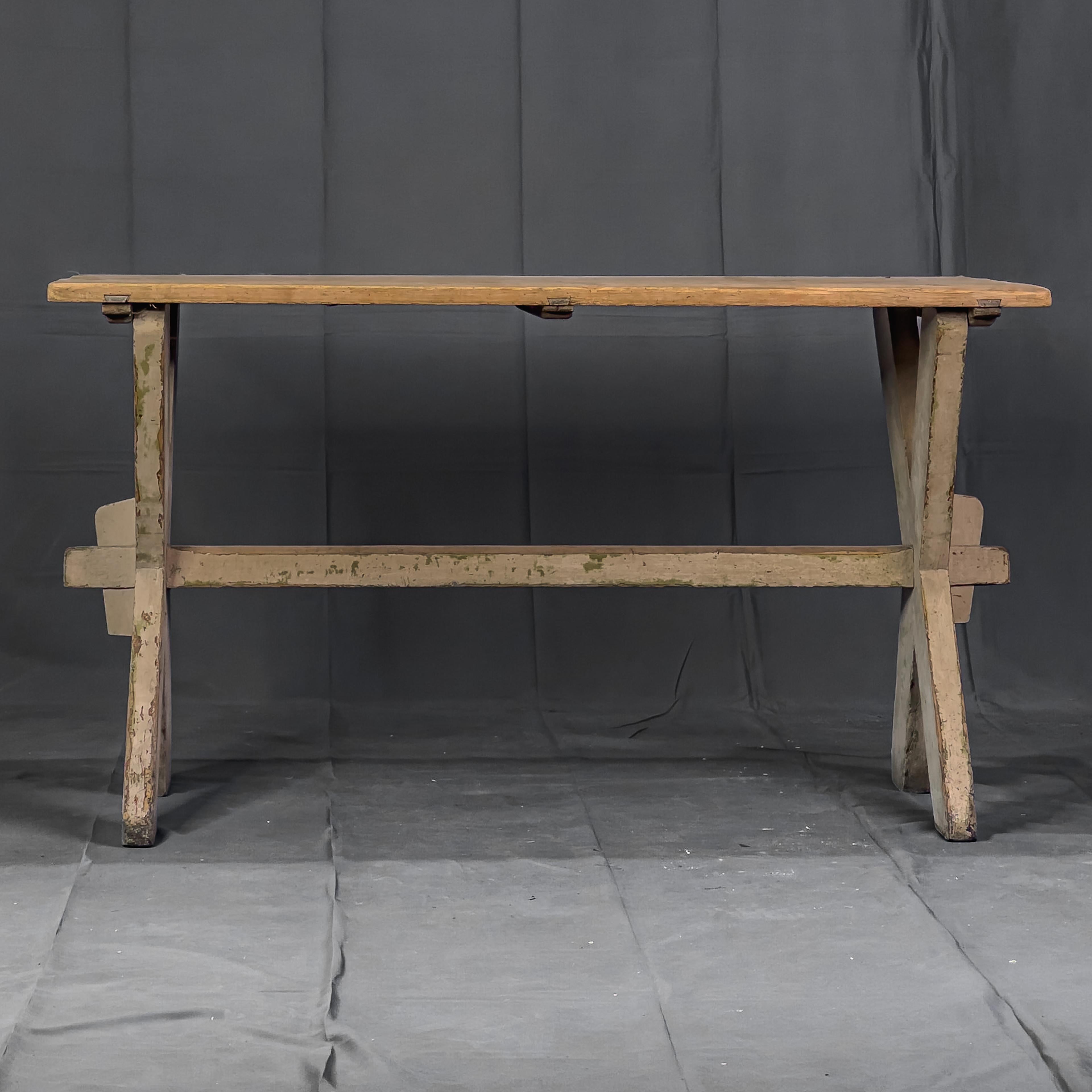 19th Century French Stretcher Table For Sale 2