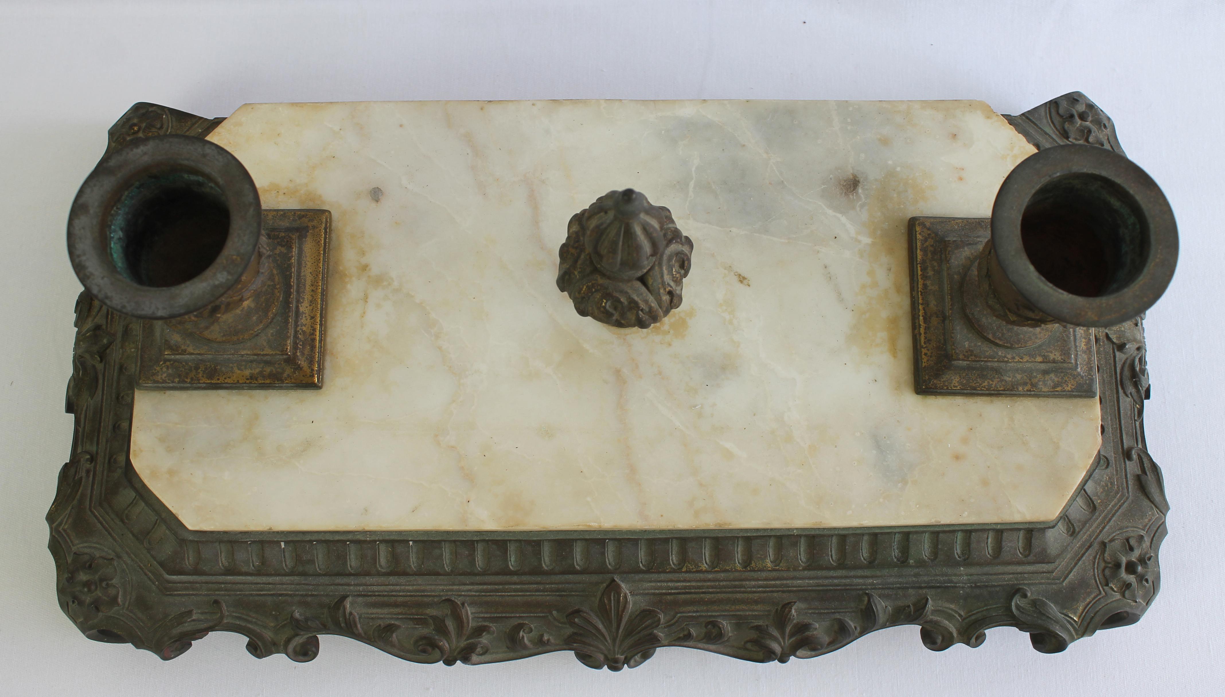 19th Century French Style Bronze and Marble Ink Well In Good Condition In Brea, CA