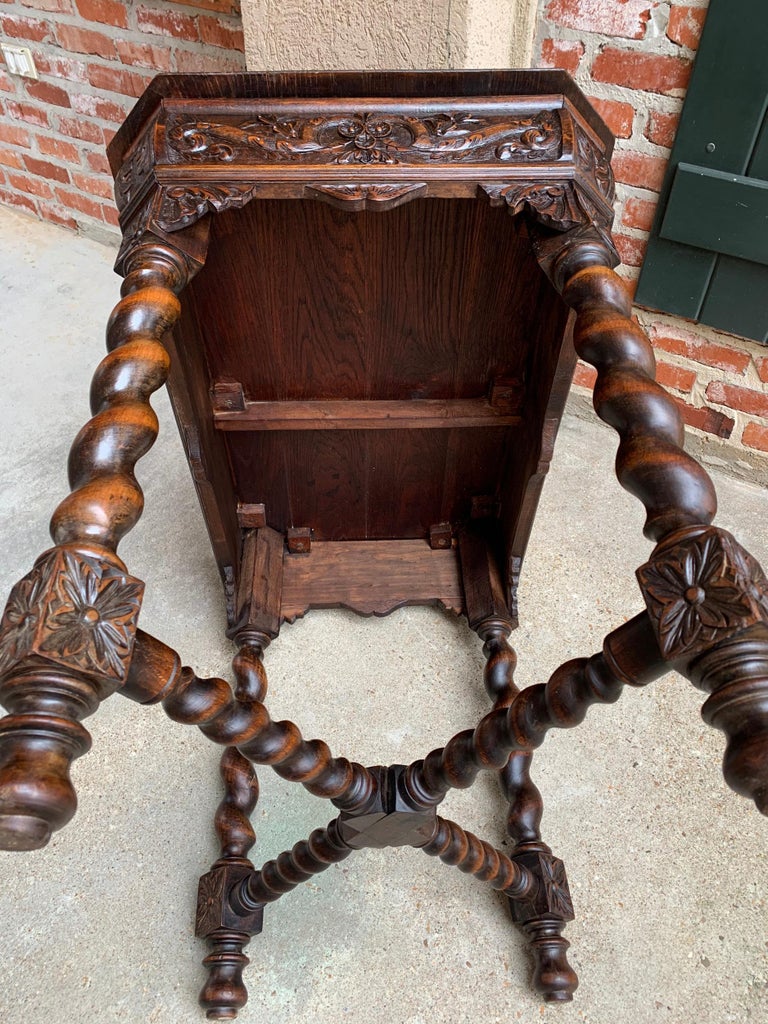 19th Century French Table Barley Twist Carved Oak Center Hall Sofa Renaissance For Sale 7