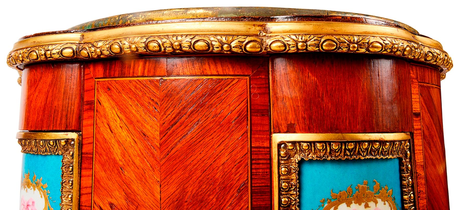 Peint à la main Jardinière de table française du XIXe siècle en vente