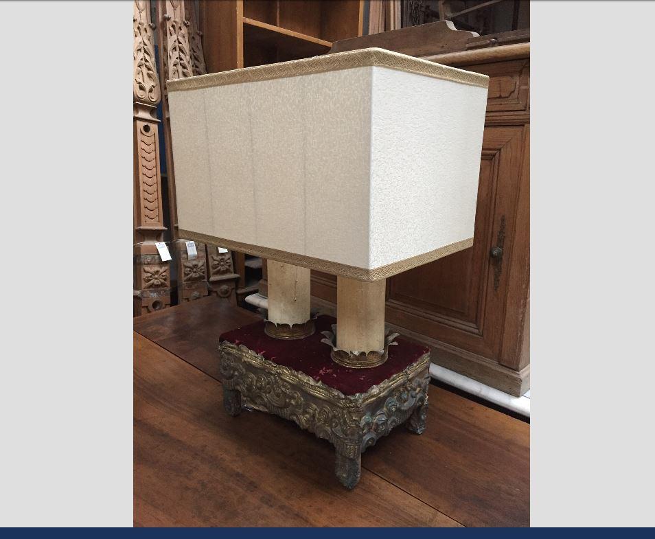 19th century French table lamp with lampshade. 1890s
This table lamp has been made using an old Victorian footrest in chiseled brass and velvet.
The lampshade is made on size and it is included in the cost of this item.
The lamp has Italian