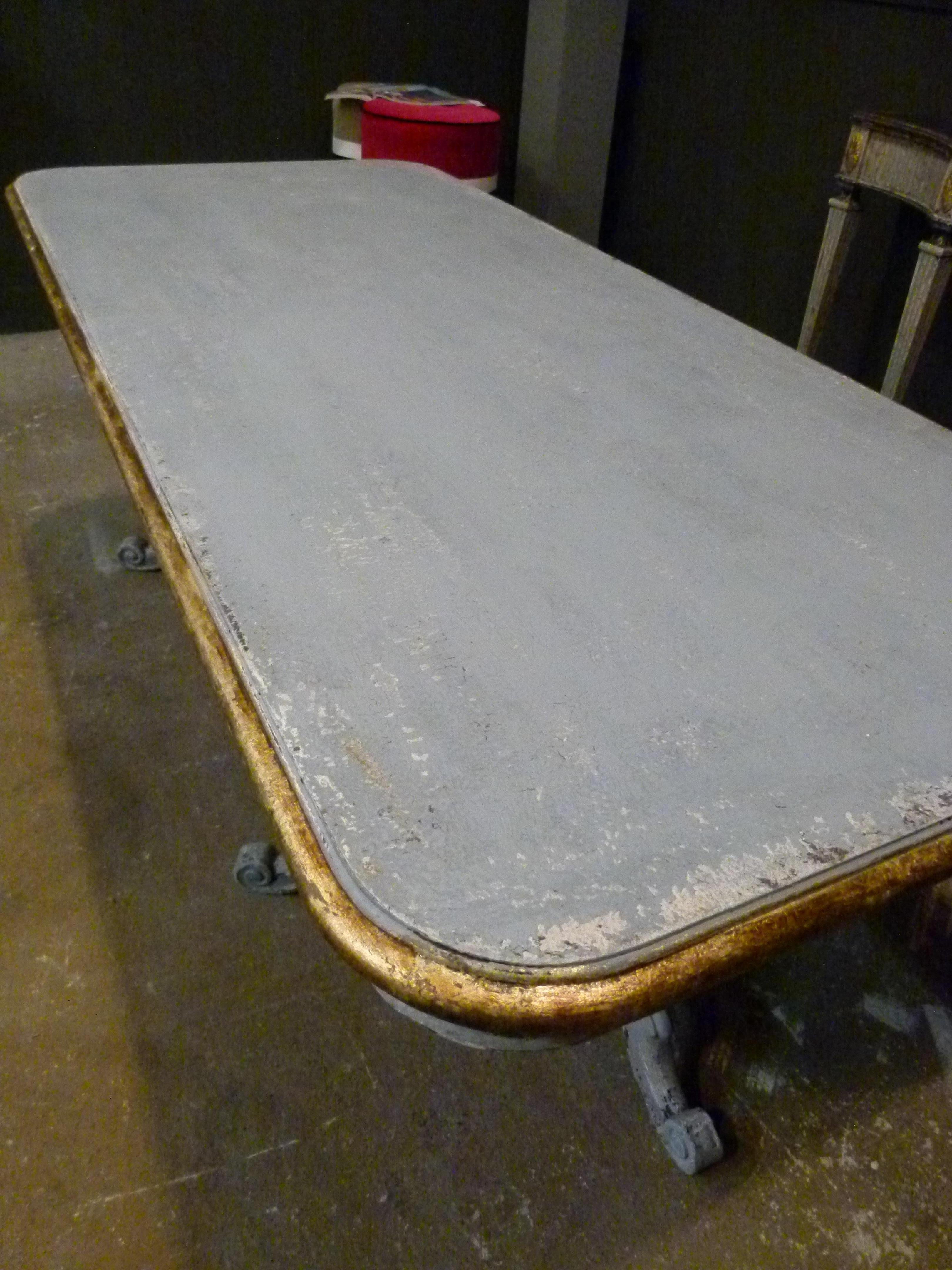 19th Century French Table with Grey Color Patina In Good Condition In Vulpellac, Girona
