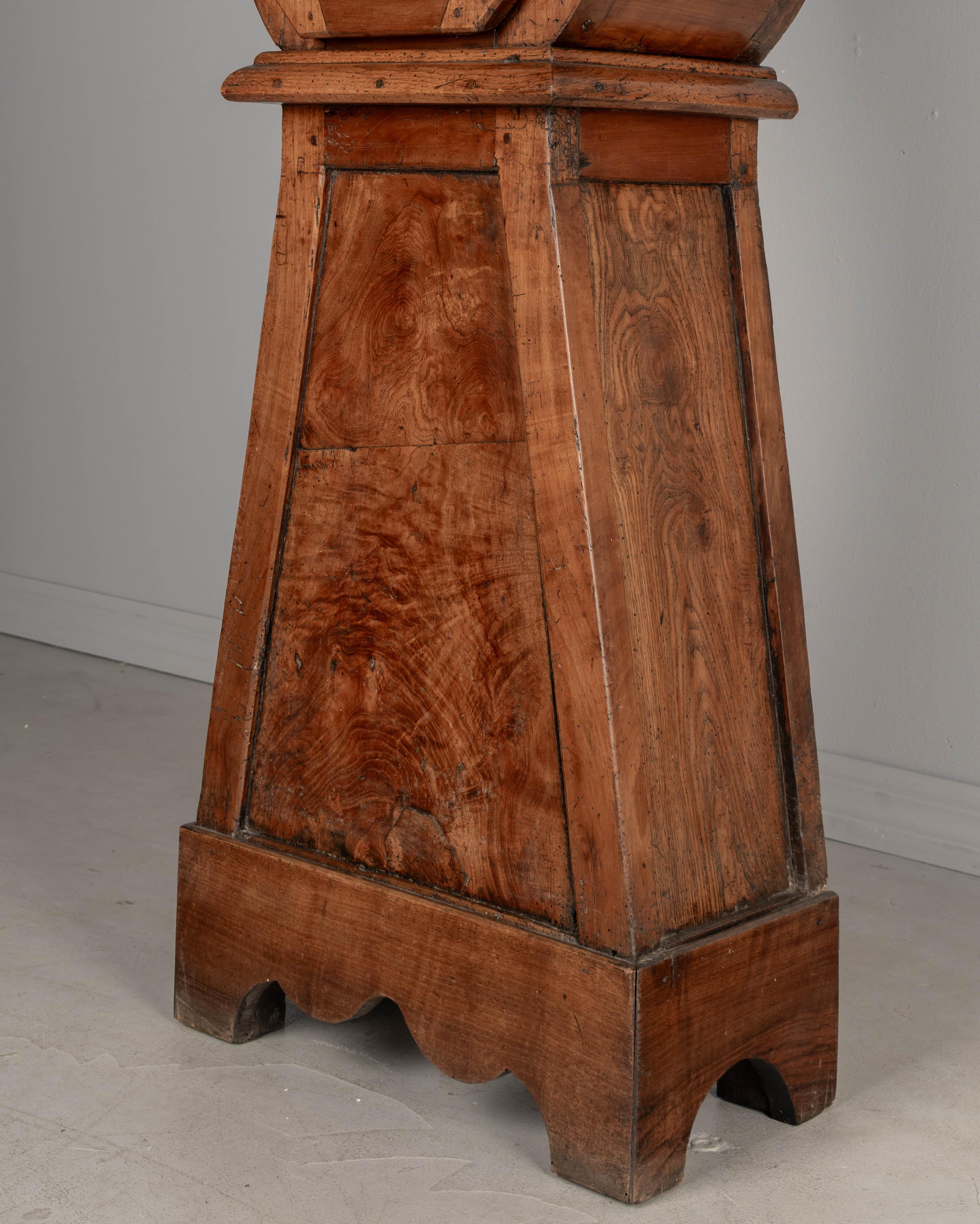 Ottone Orologio francese a cassa alta del XIX secolo o Horloge de Parquet in vendita