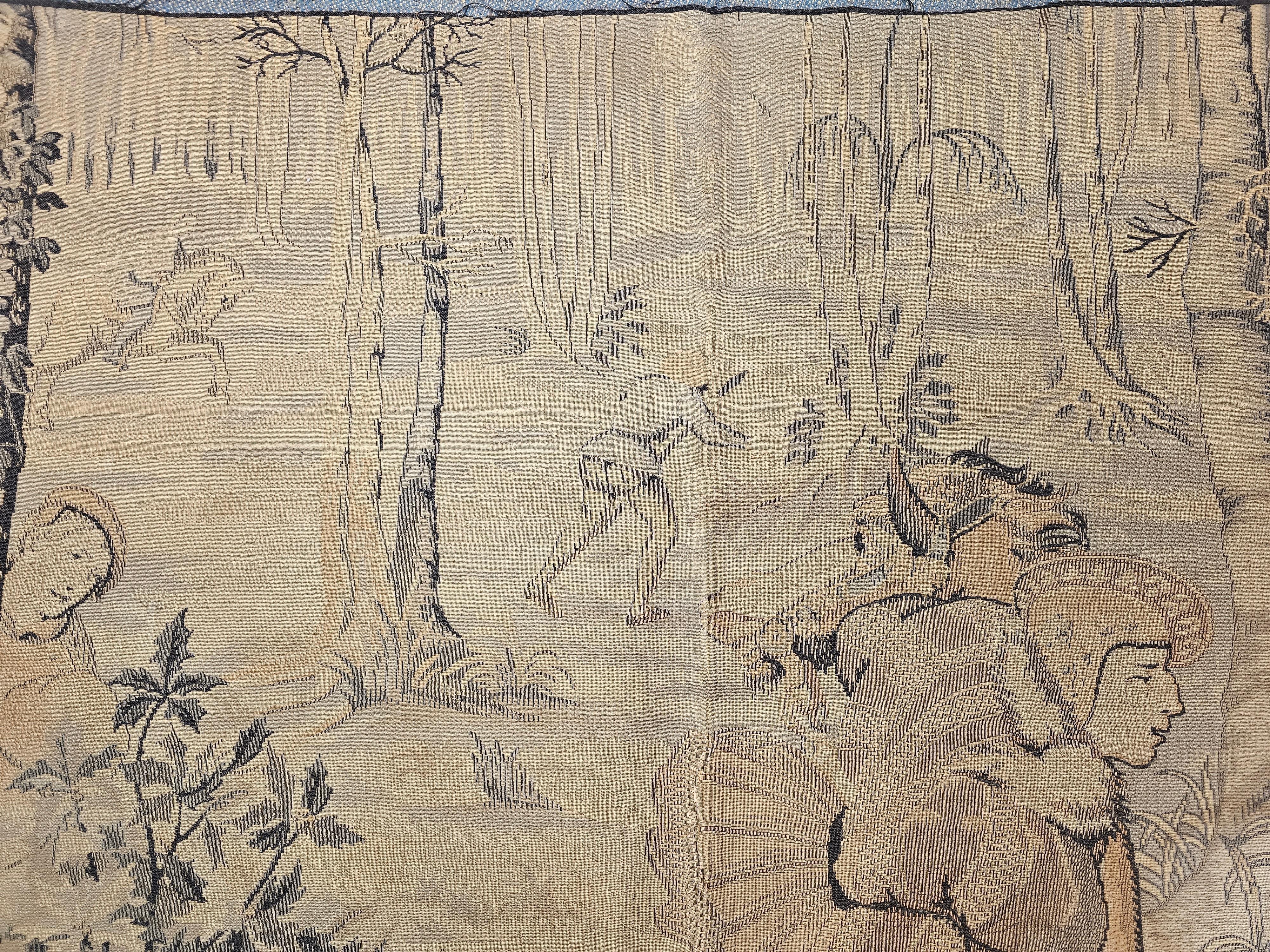 Französischer Wandteppich aus dem 19. Jahrhundert mit einer Wald- Jagdszene in pastellfarbenen Farben im Angebot 6