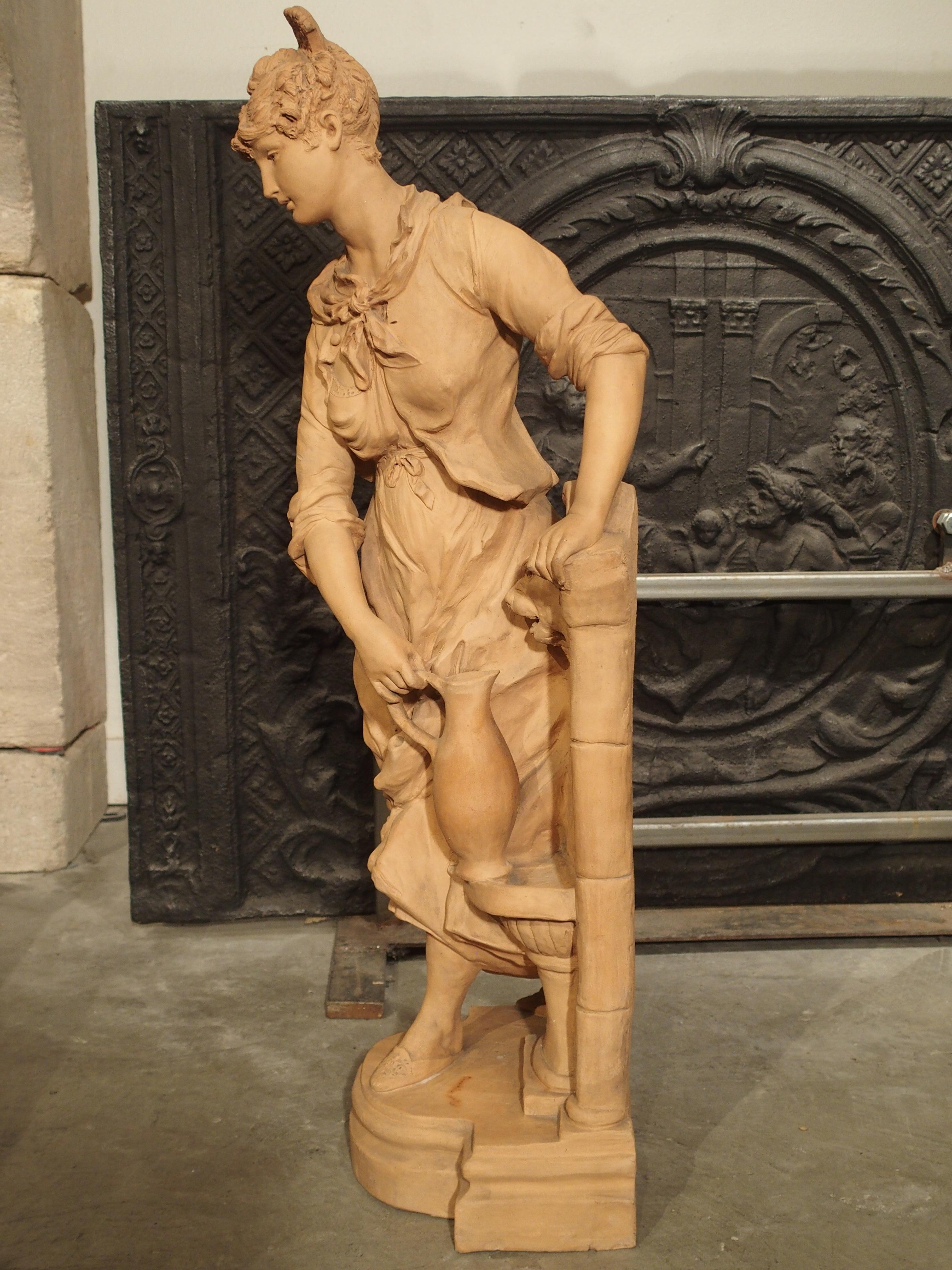 Statue française du XIXe siècle en terre cuite d'une femme au bord d'une fontaine en vente 6