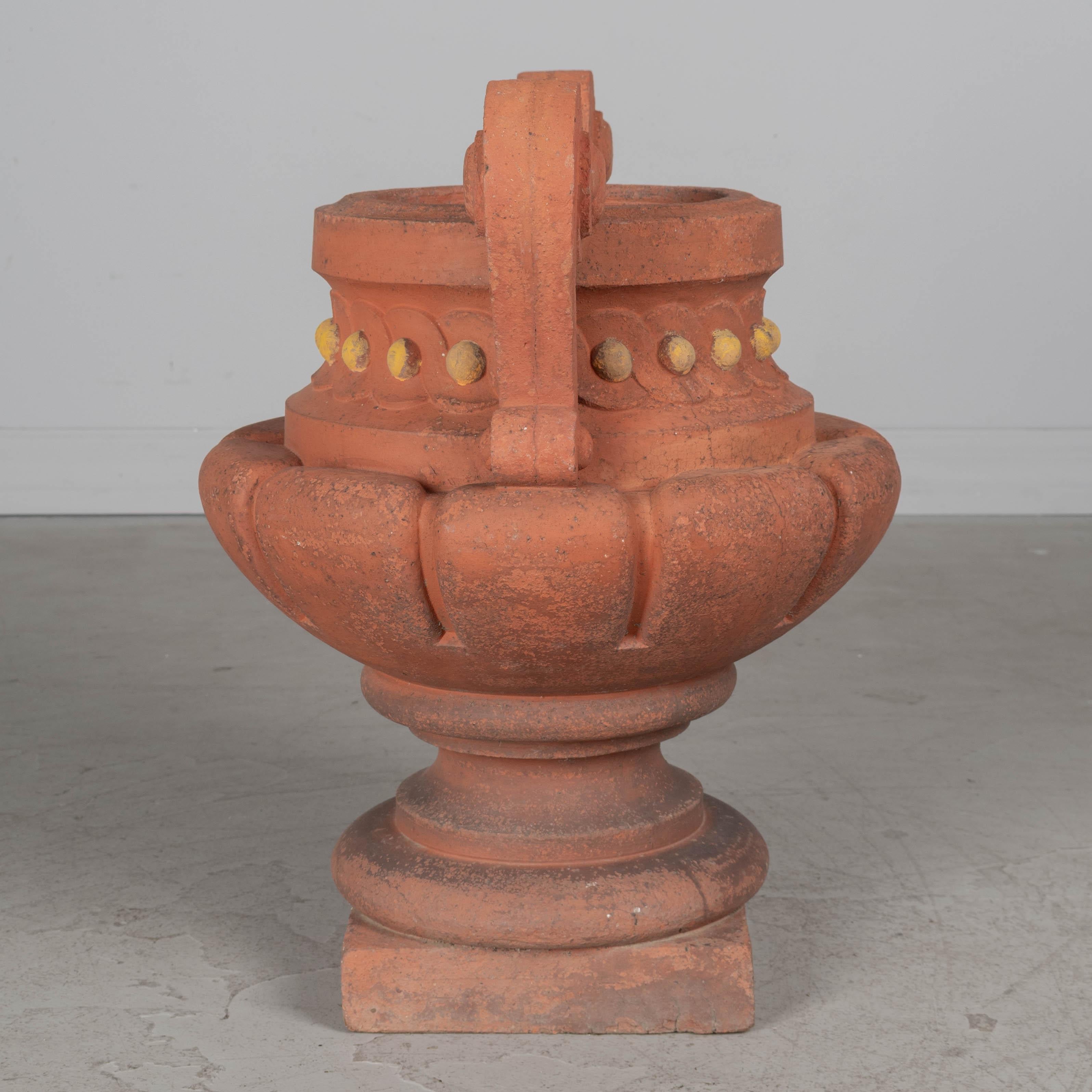 Fatto a mano Urna da giardino in terracotta francese del XIX secolo di Perrusson in vendita